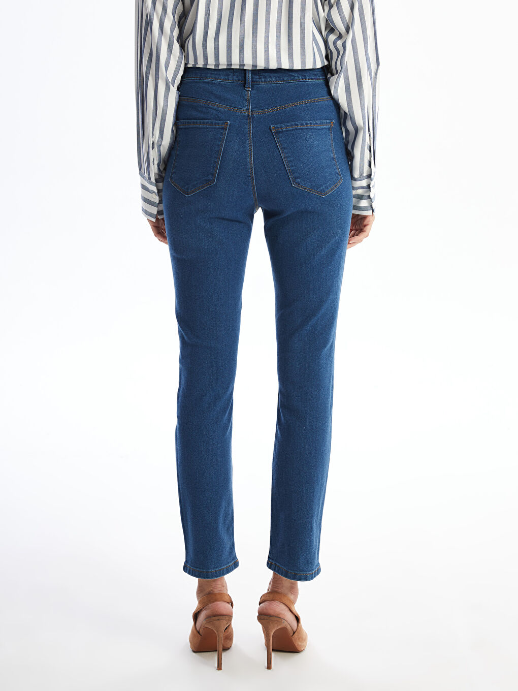 LCWAIKIKI Classic Orta İndigo Rodeo Straight Fit Kadın Jean Pantolon - 3