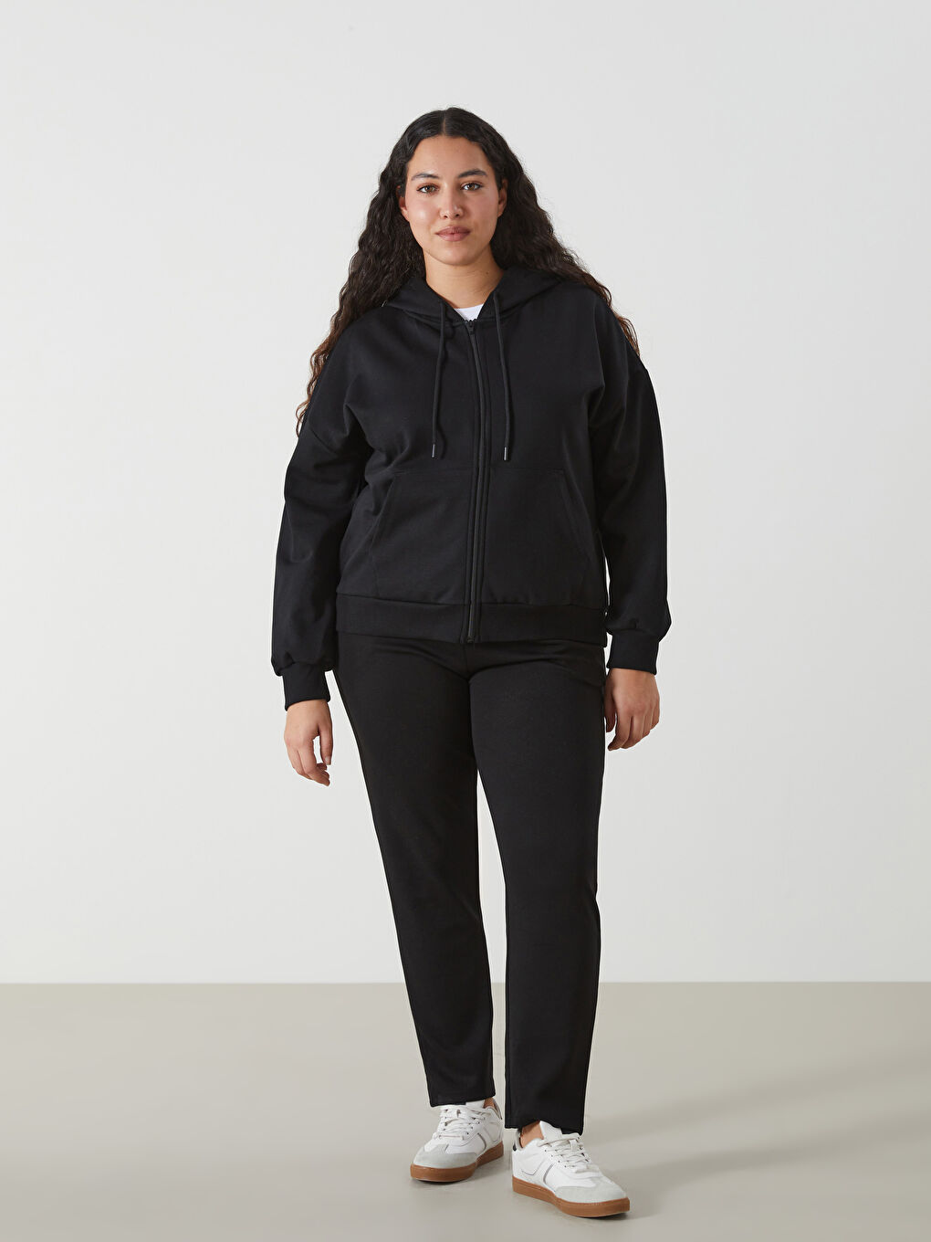 LCW Vision Siyah Kapüşonlu Oversize Kadın Kalın Fermuarlı Sweatshirt - 5
