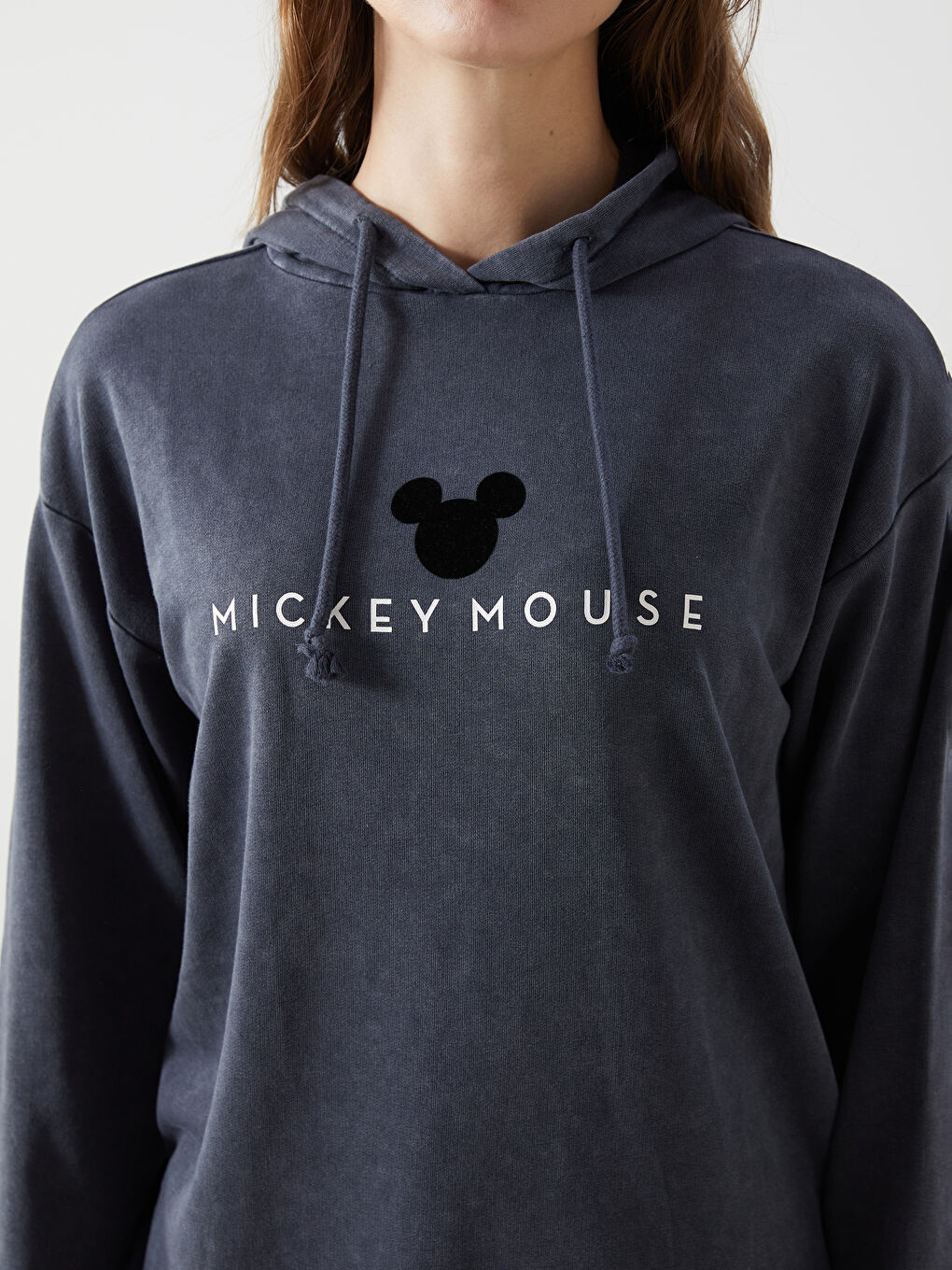 LCW Dukserica tunika sa kapuljačom Mickey Mouse štampana za žene -W45376Z8-HMC