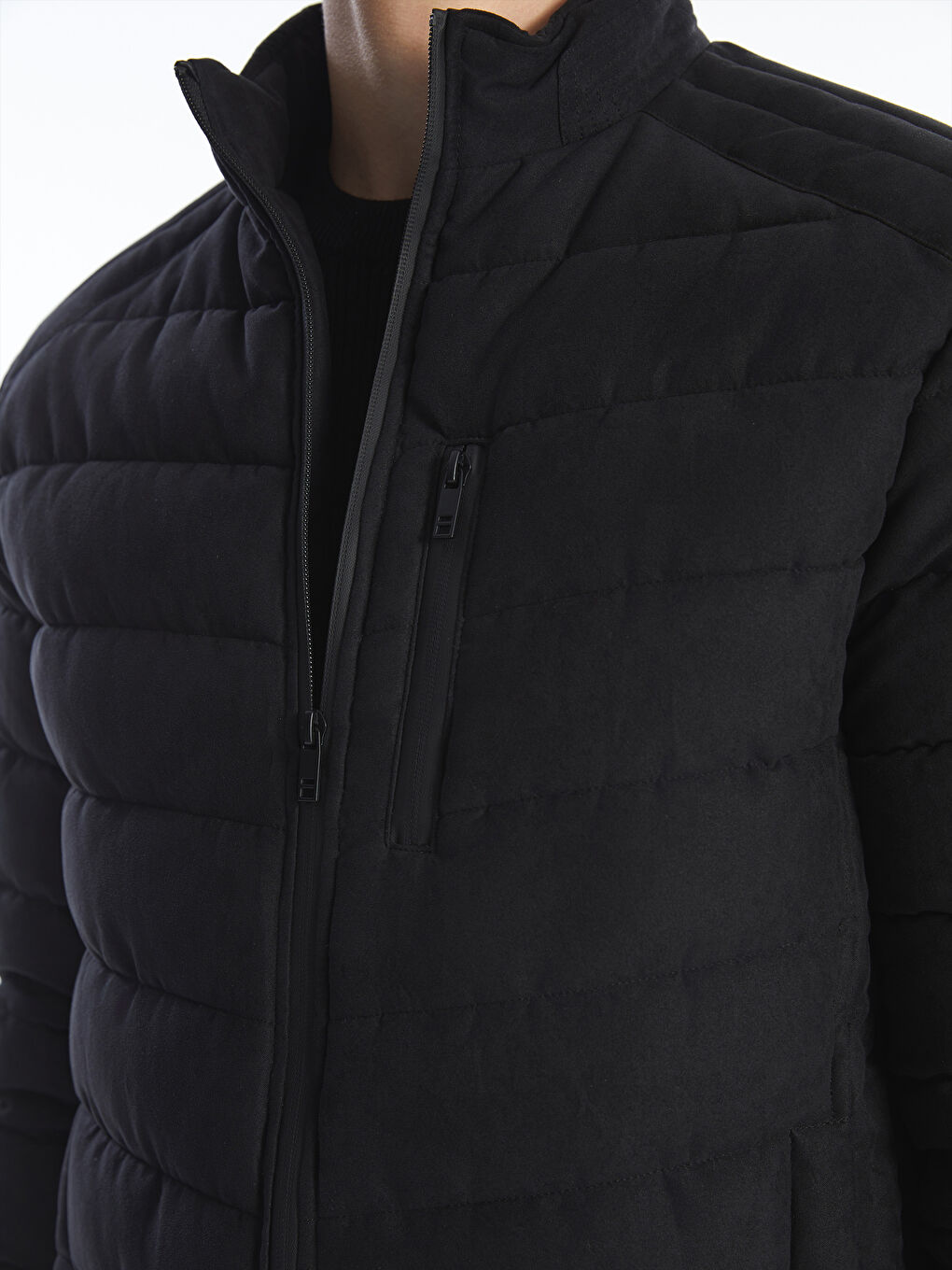 Manteau Bouffant à Col Cheminée Svelte pour Hommes-2