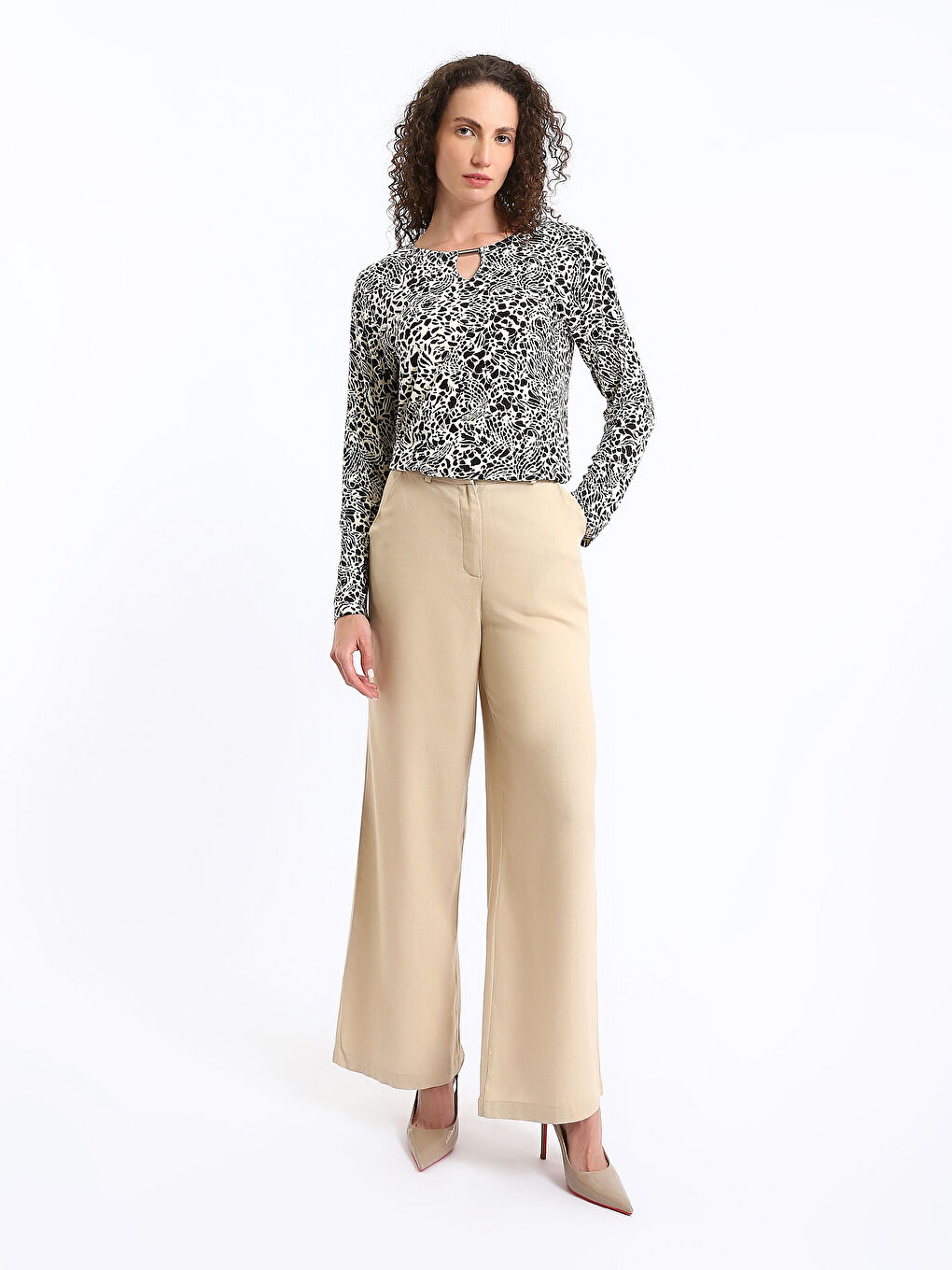 Siyah Bisiklet Yaka Desenli Uzun Kollu Kadın Bluz-2