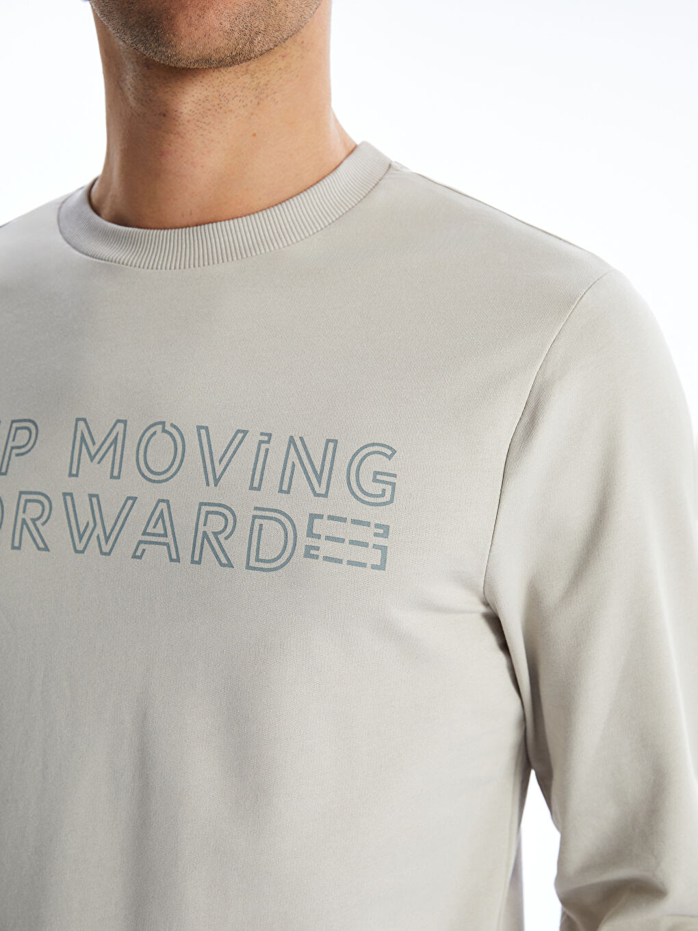 سويت شيرت سميك مطبوع برقبة دائرية للرجال-2