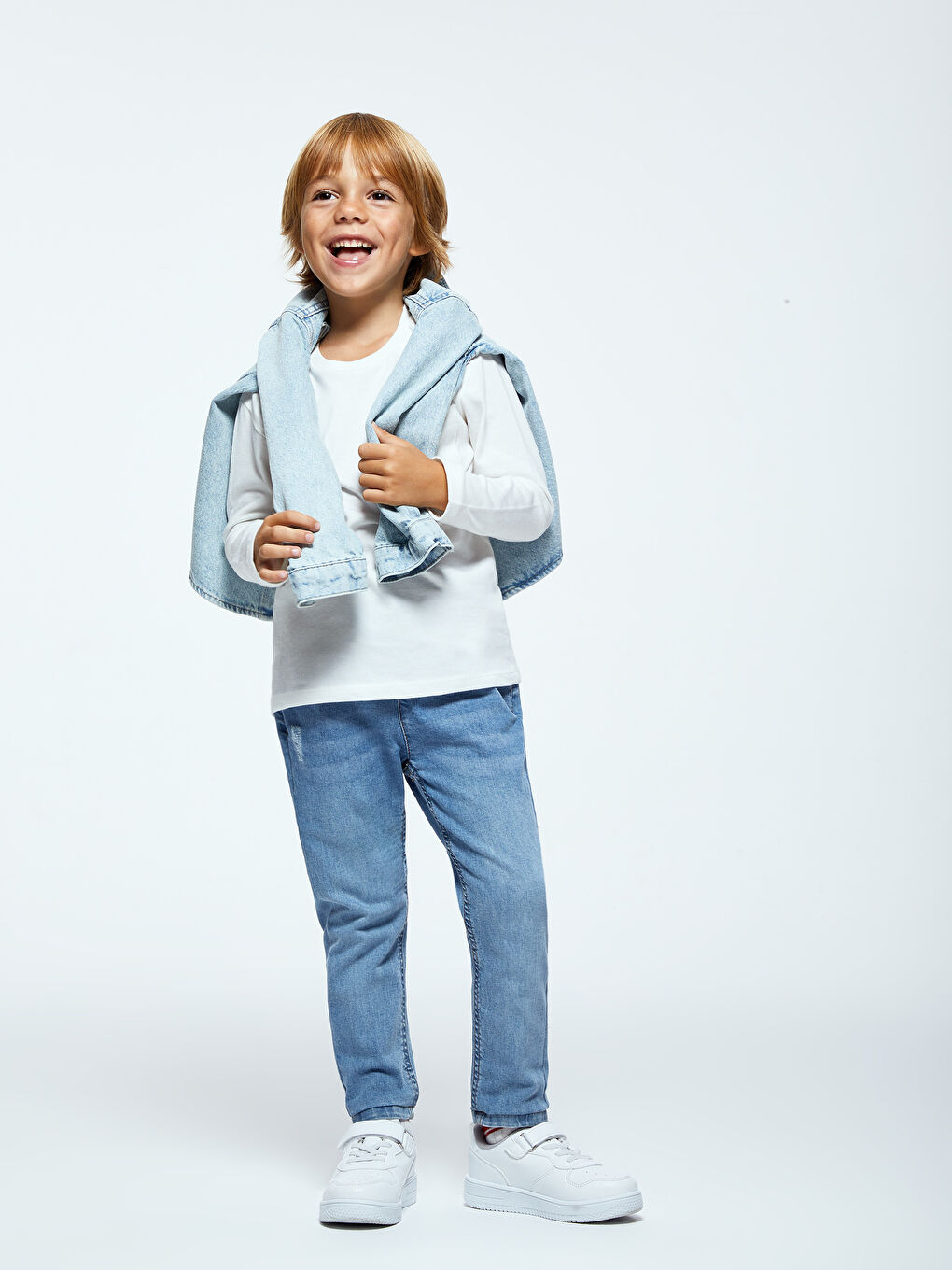 LCW Kids Orta İndigo Rodeo Beli Lastikli Basic Erkek Çocuk Pantolon