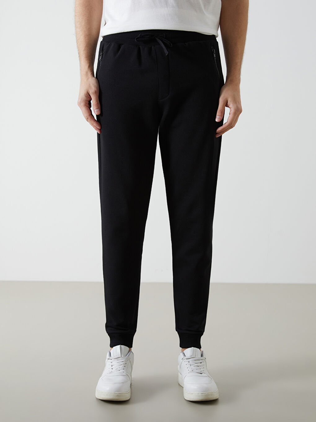 Standard Fit Men's Jogger Sweatpants-1