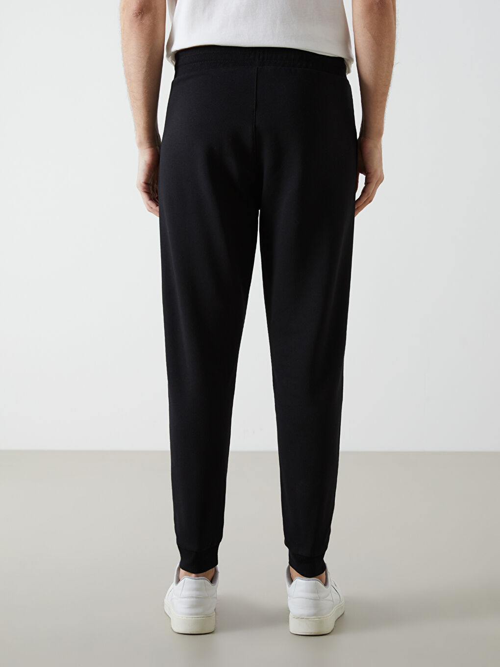 Standard Fit Men's Jogger Sweatpants-3