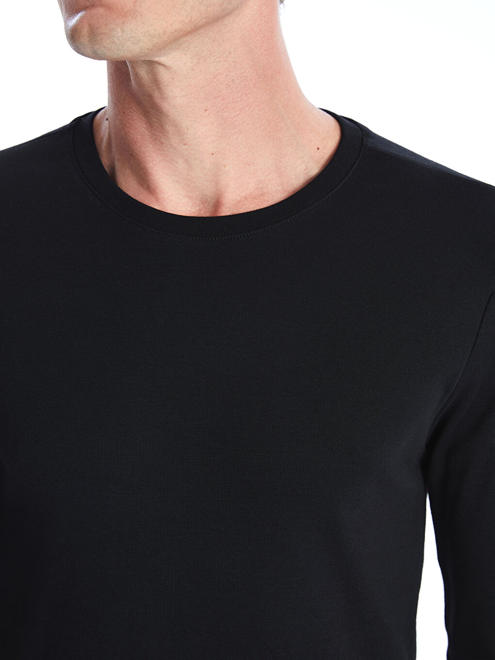 تيشيرت رجالي بأكمام طويلة ورقبة دائرية-2