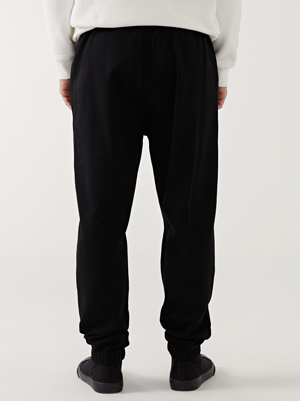 Standard Fit Men's Jogger Sweatpants-3