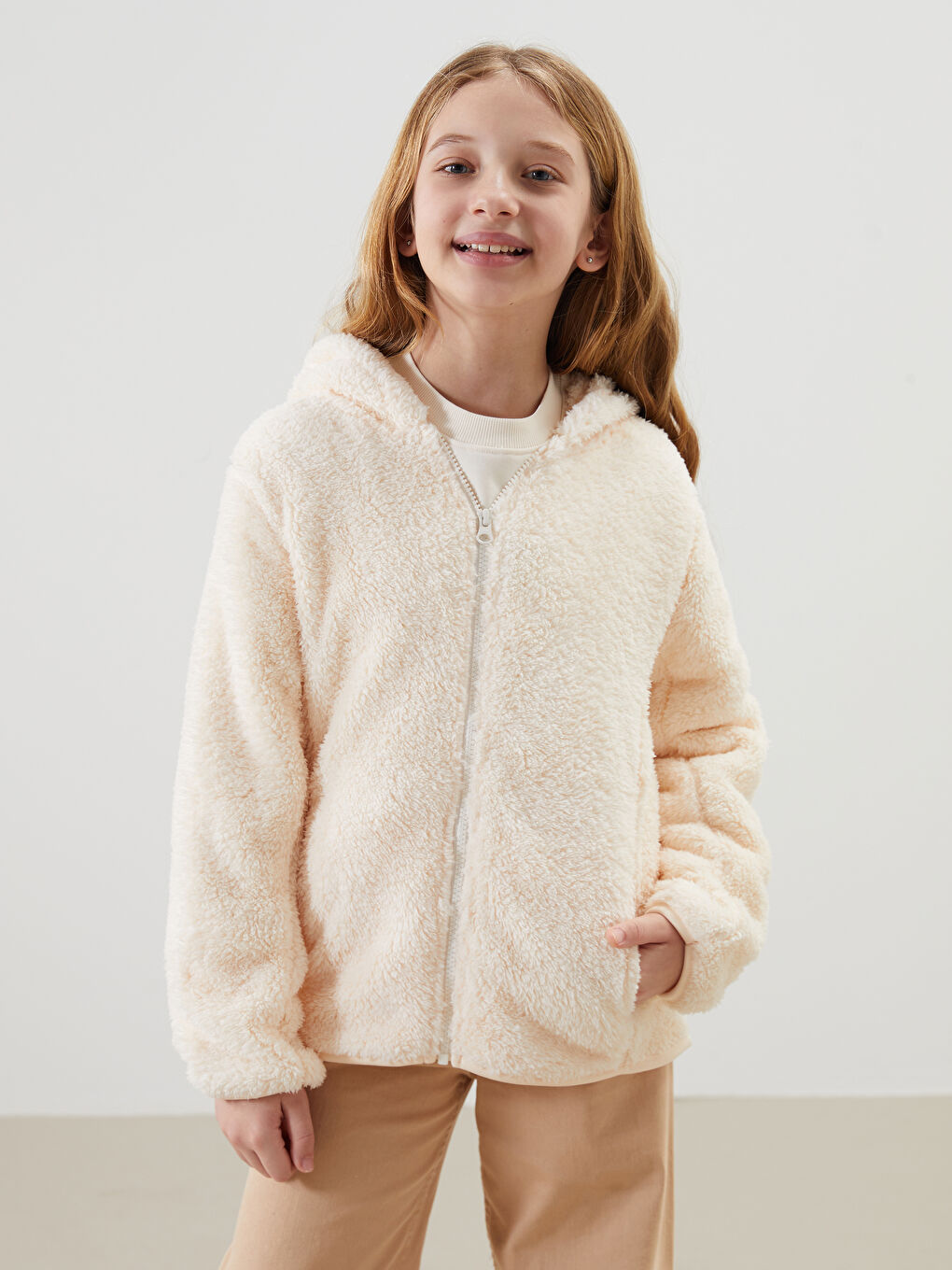 LCW Kids Hooded Plush Girls' Zip-Up Sweatshirt -W45951Z4-YDK