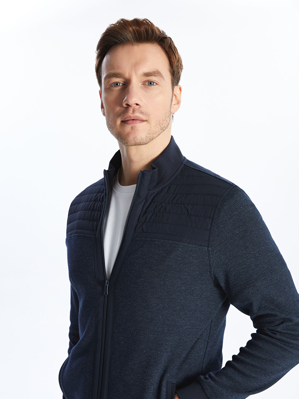 LCWAIKIKI Classic Sweat-shirt zippé à manches longues pour Hommes avec col cheminée -W46164Z8-RFH