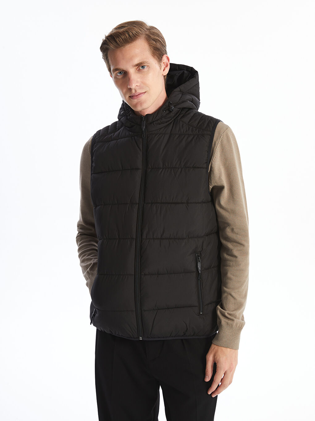 ерлерге арналған стандартты пішім капюшонды пуховик жилет