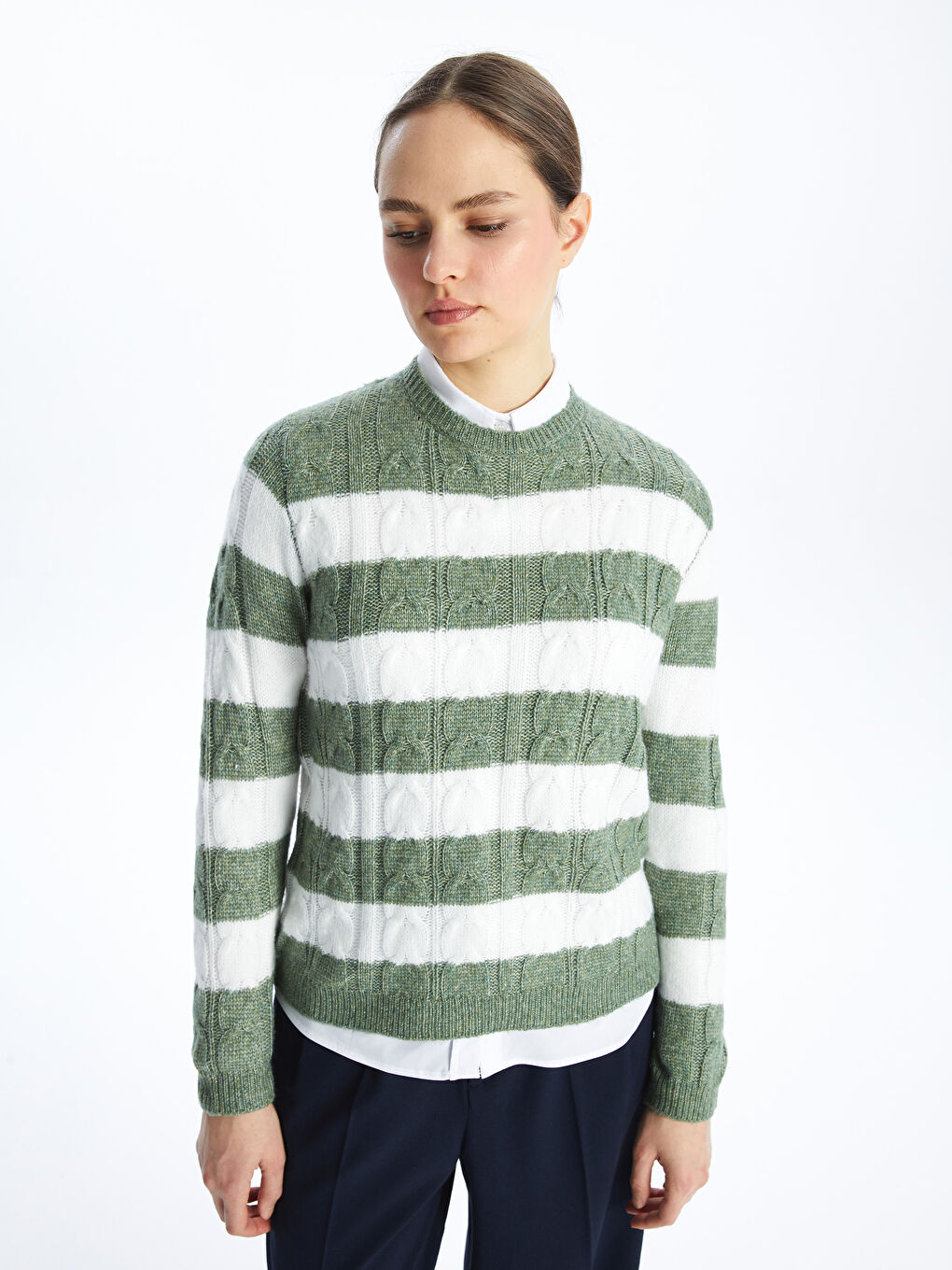 әйелдерге арналған жолақты дөңгелек жағалы ұзын жең трикотаж жемпір