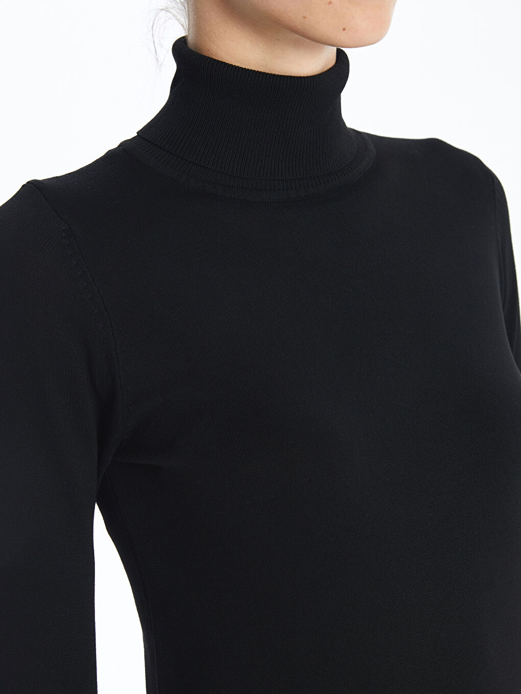 LCWAIKIKI Basic Turtleneck Women's Knitwear Sweater -W46303Z8-CVL