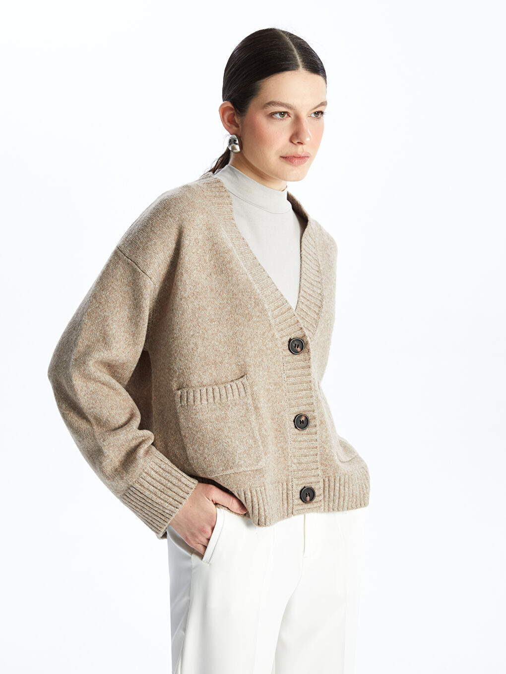 LCWAIKIKI Classic V Neck Women's Knitwear Cardigan -W46390Z8-Y9H