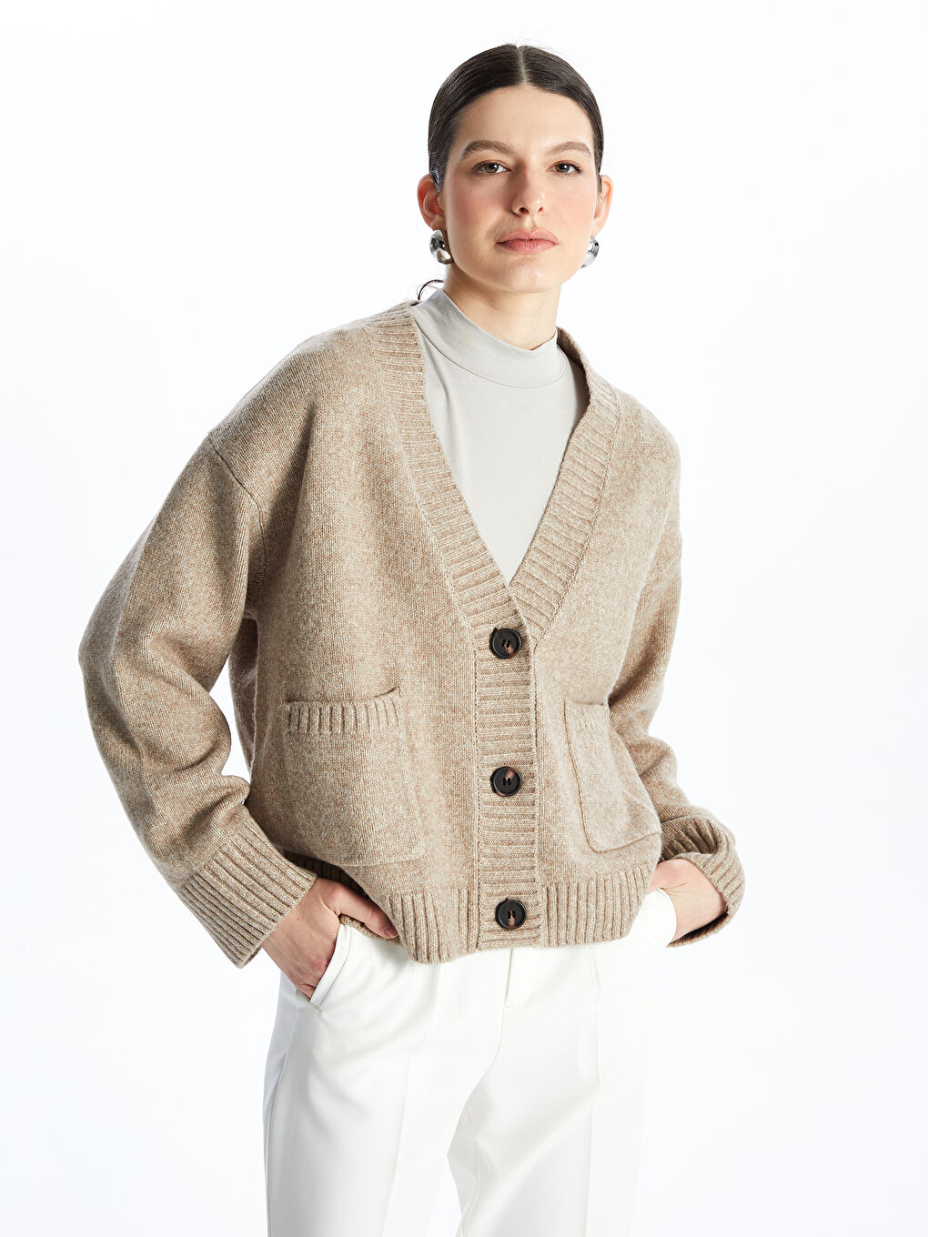 LCWAIKIKI Classic V Neck Women's Knitwear Cardigan -W46390Z8-Y9H