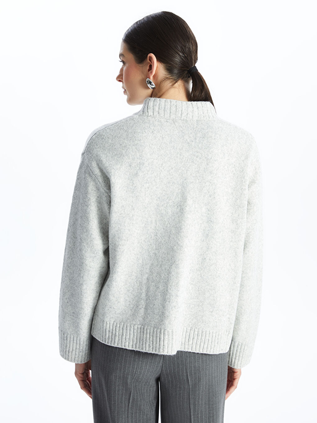 LCWAIKIKI Classic V Neck Women's Knitwear Cardigan -W46390Z8-Y9X
