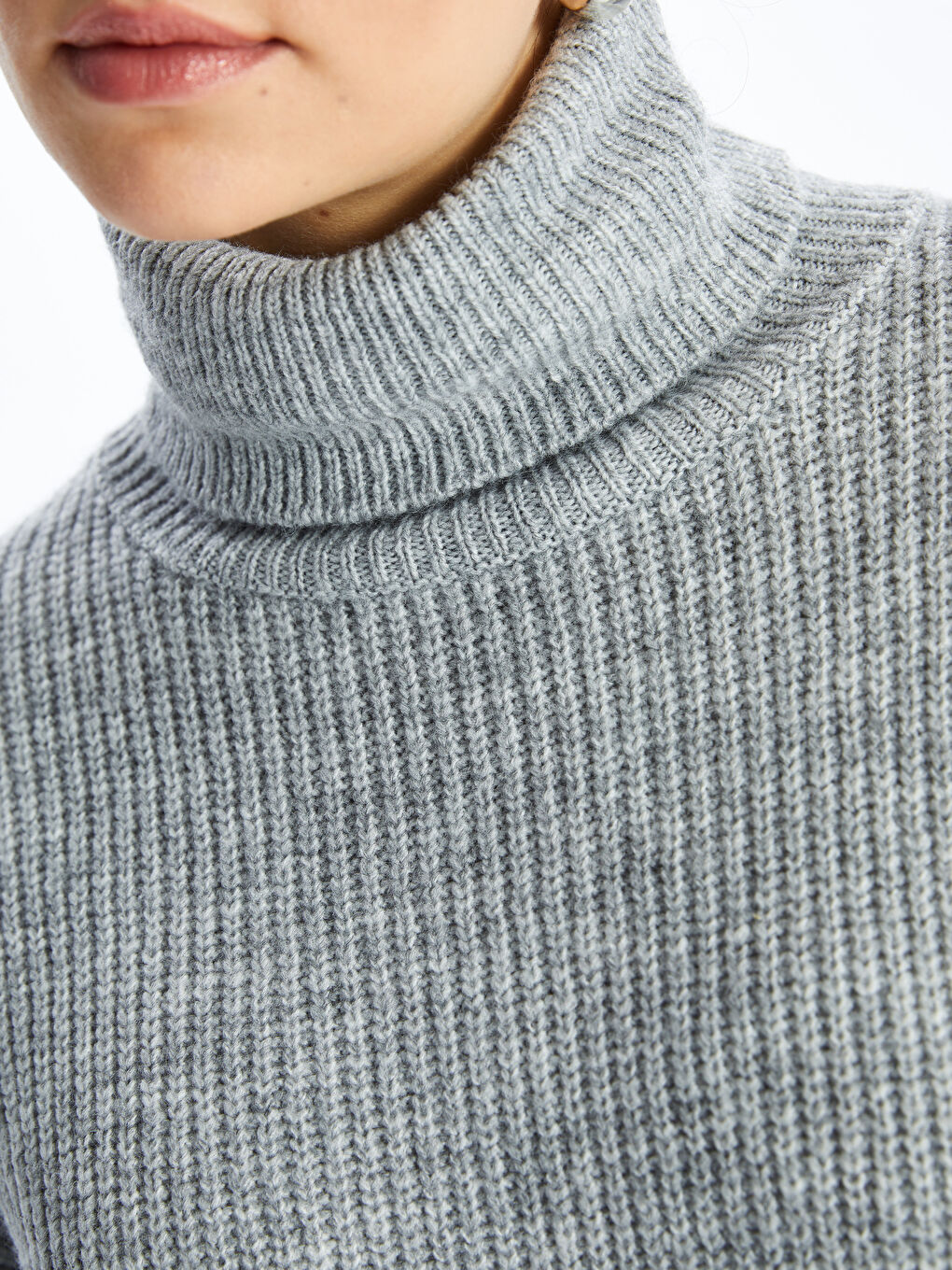 LCWAIKIKI Classic Turtleneck Plain Long Sleeve Women's Knitwear Sweater -W46397Z8-JMD