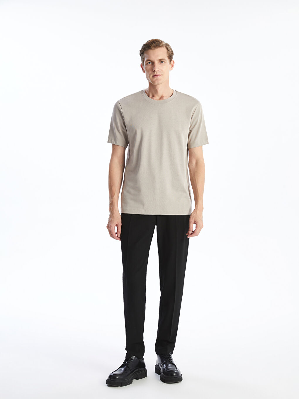 تيشيرت برقبة دائرية وكم قصير للرجال-1