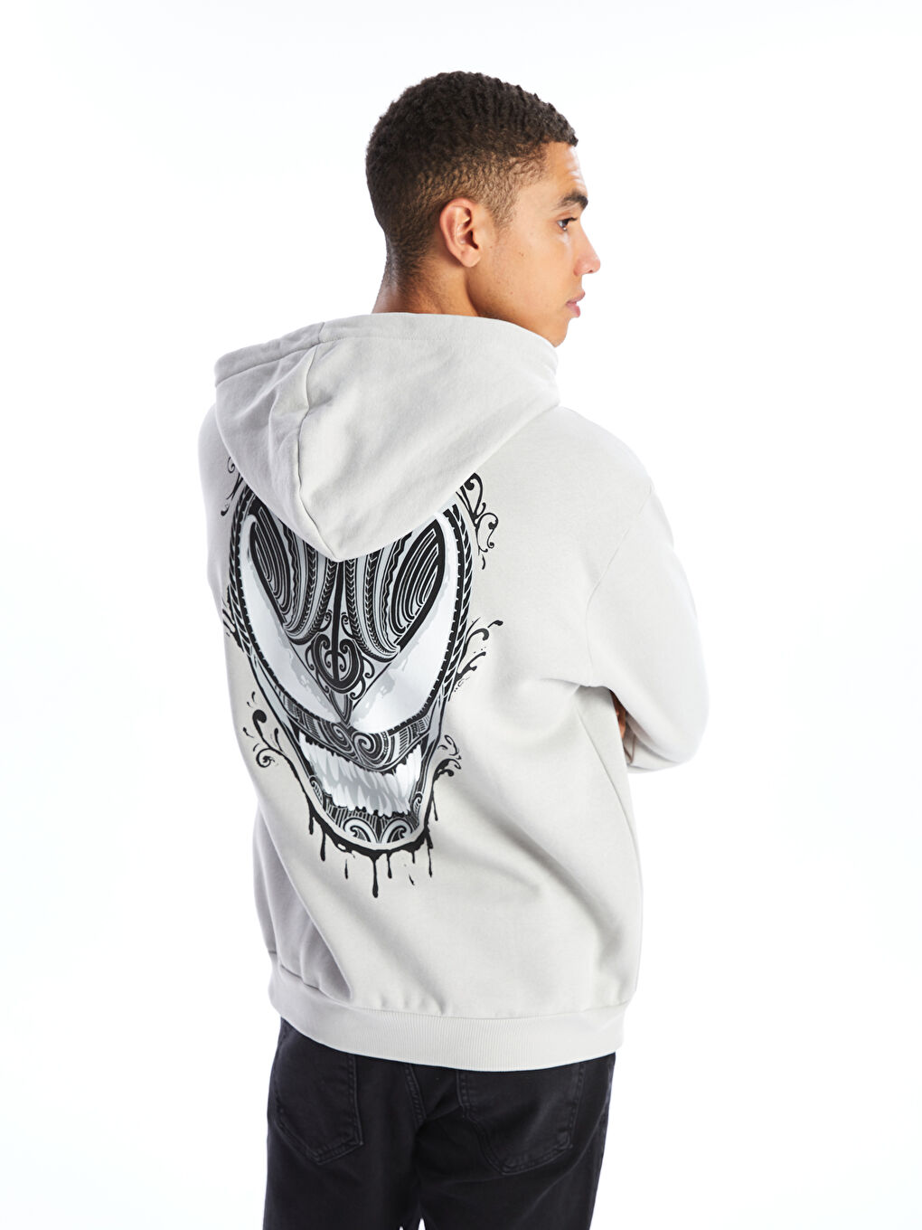 LCW Casual Gri Uzun Kollu Venom Baskılı Erkek Hoodie