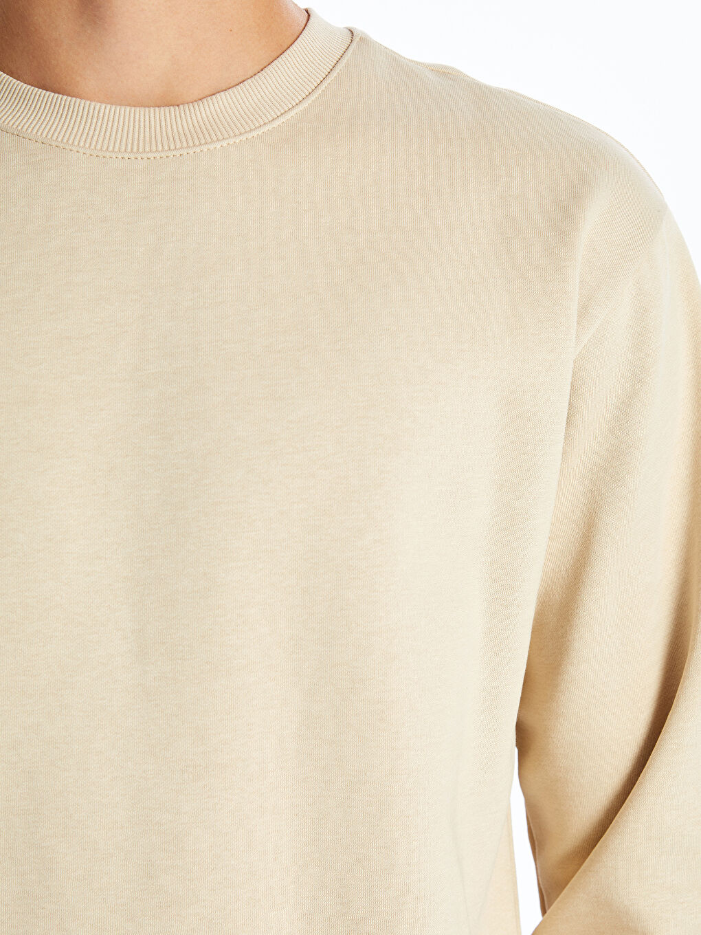 سويت شيرت تخين كم طويل بياقة دائرية للرجال-2