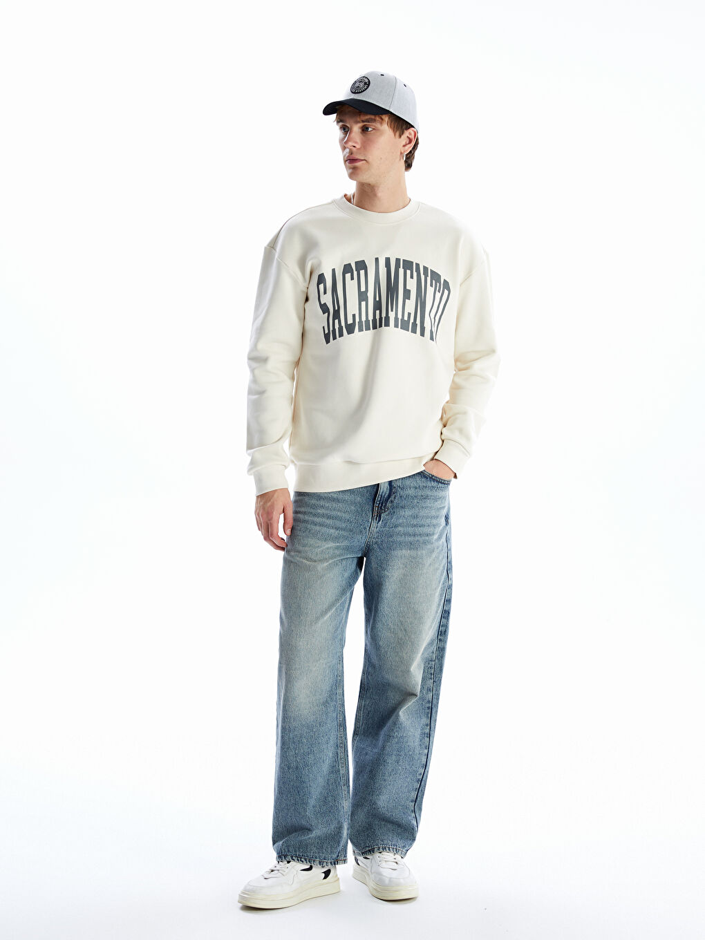 Ерлерге арналған сакраменто принтті қалың свитшот-1