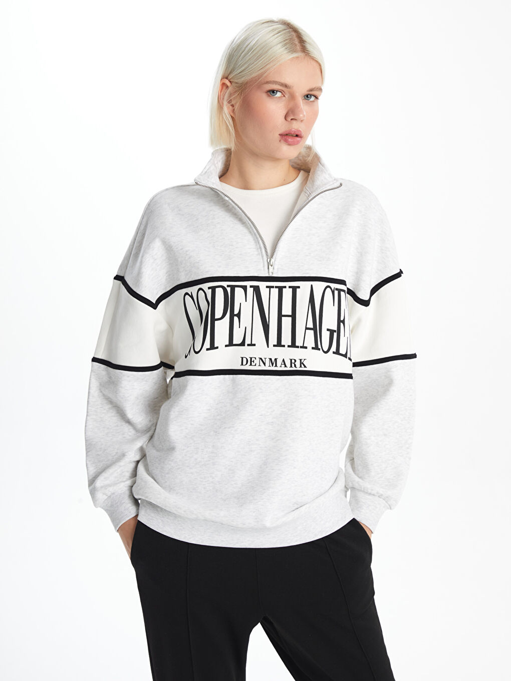 XSIDE Gri Melanj Dik Yaka Baskılı Oversize Kadın Sweatshirt