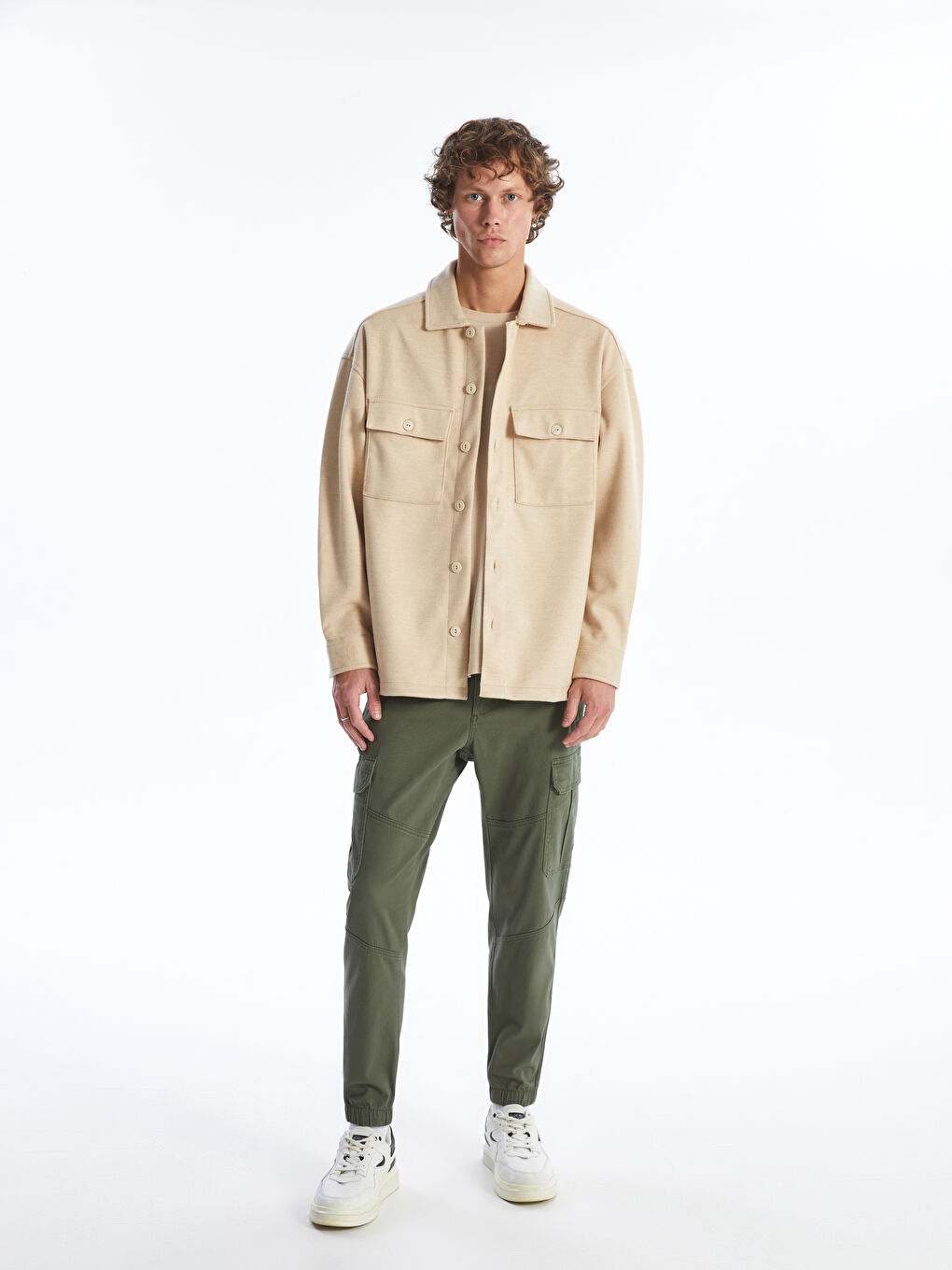 თავისუფალი ჭრის გრძელმკლავიანი მამაკაცის პერანგის ჟაკეტი-1