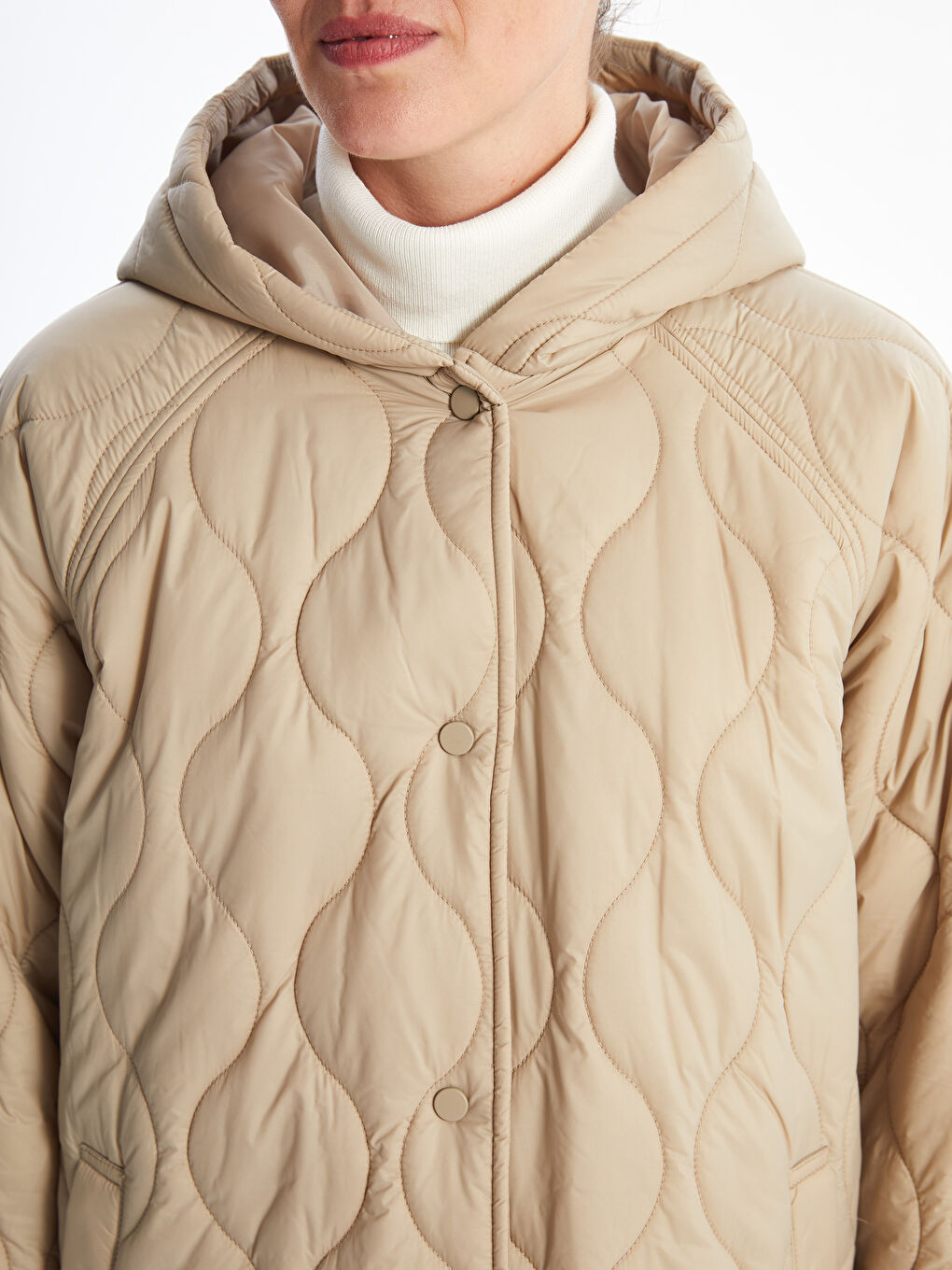 კაპიუშონიანი კაპიტონირებული ოვერსაიზ ქალებისთვის დუტის ქურთუკი-2