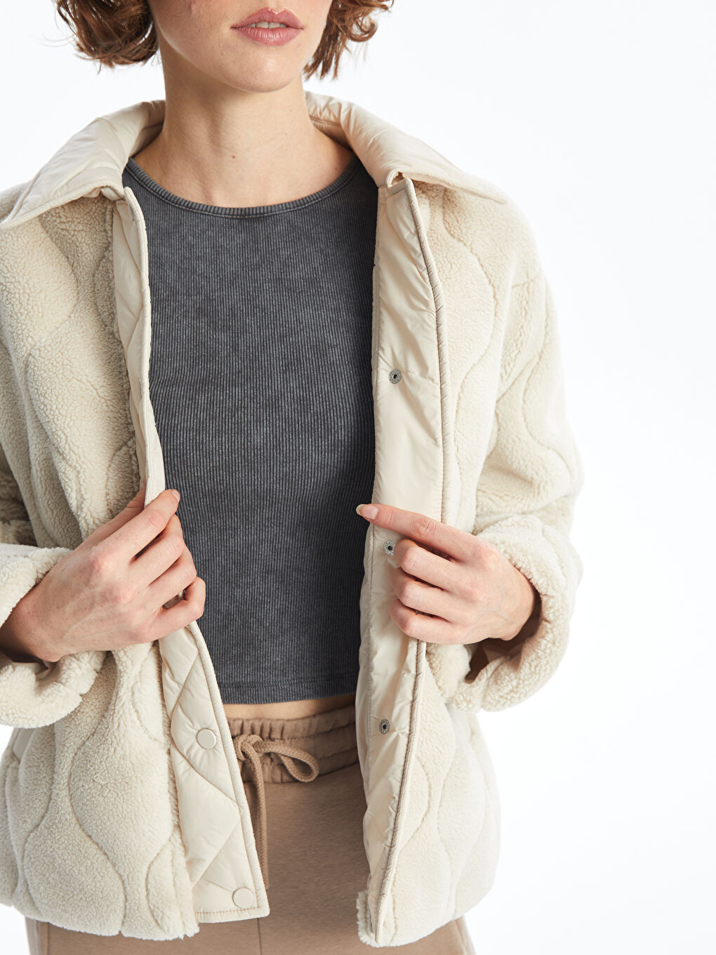 Пальто из тедди с отложным воротником и стёганым узором для женщин-3