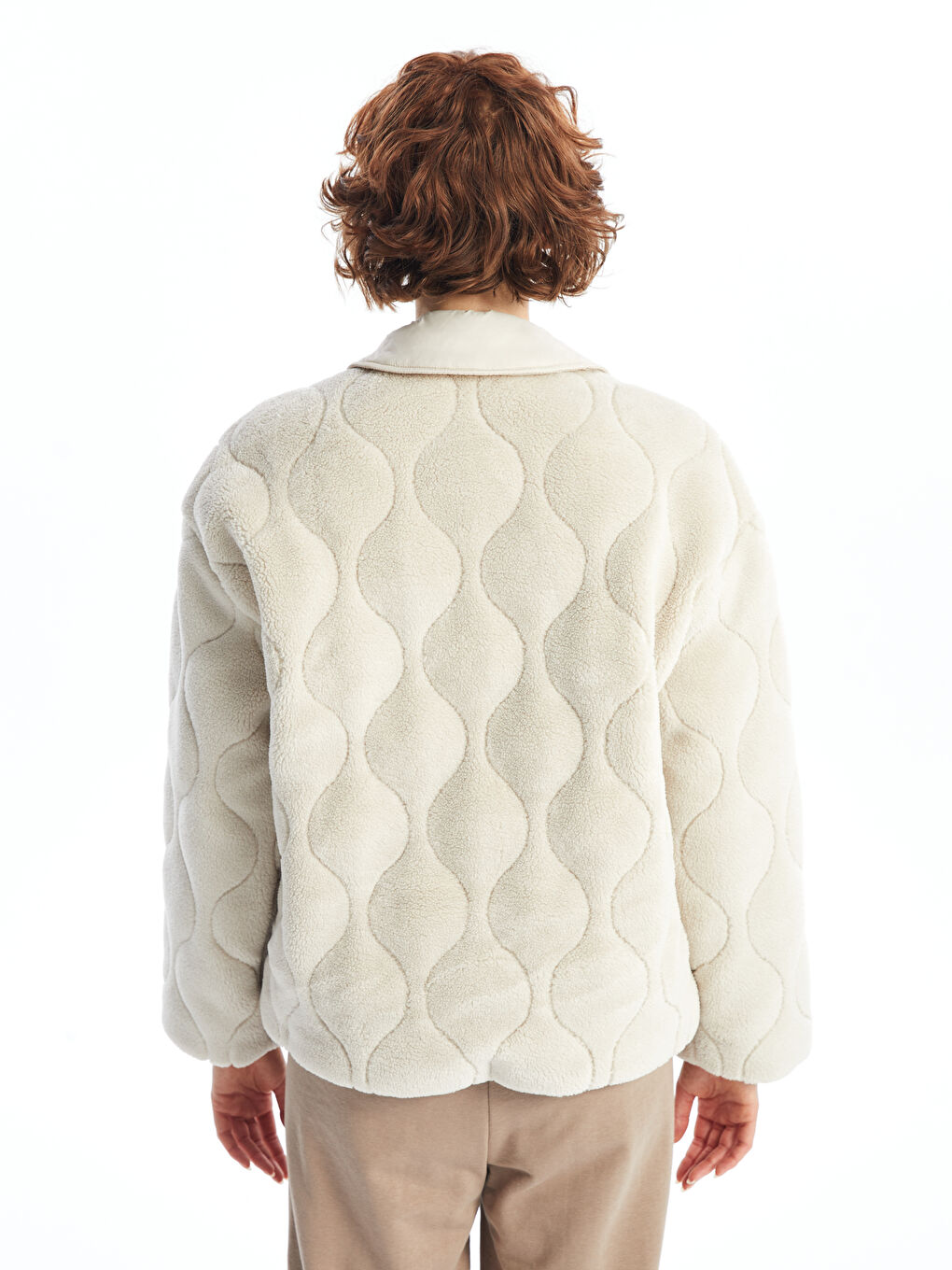 Пальто из тедди с отложным воротником и стёганым узором для женщин-4