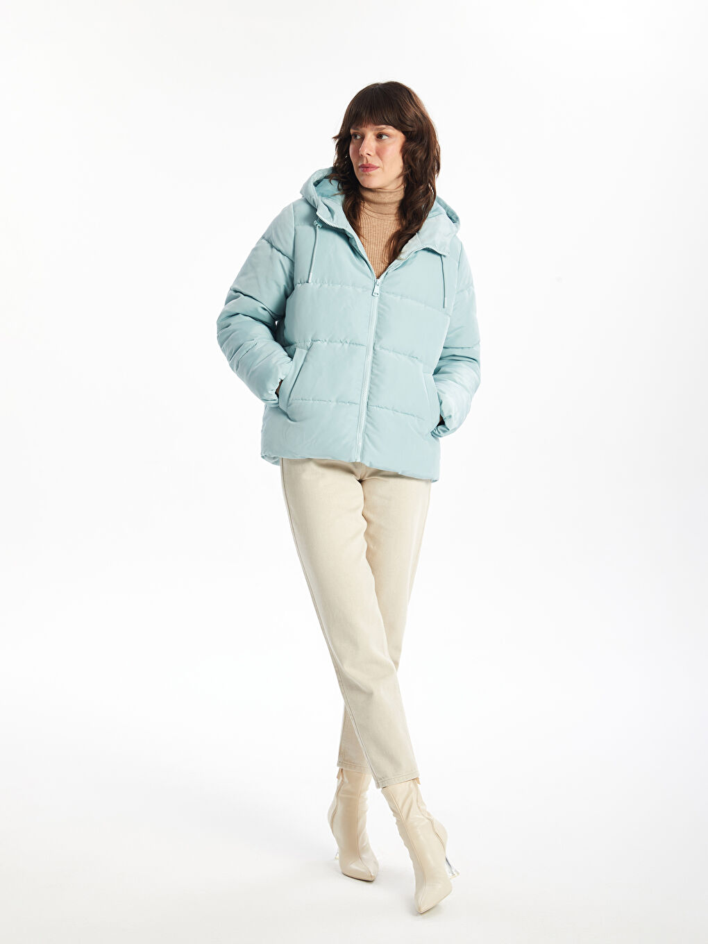 LCWAIKIKI Classic Hooded Women's Puffer Coat -W47777Z8-G3L