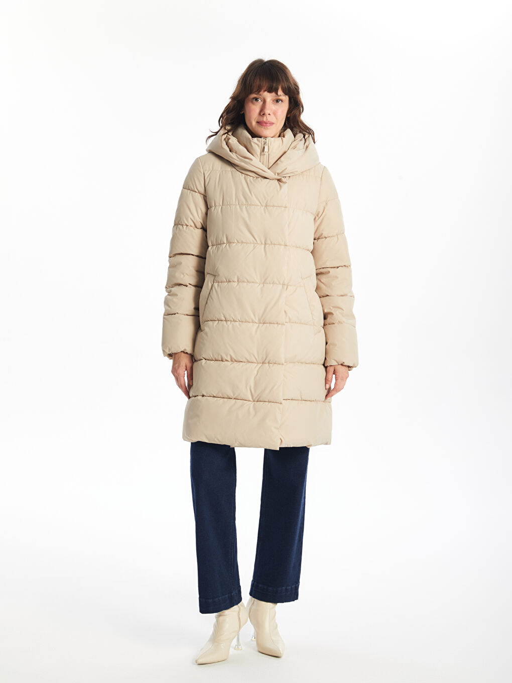 LCWAIKIKI Classic Manteau bouffant à capuche pour Femmes -W48254Z8-FGP