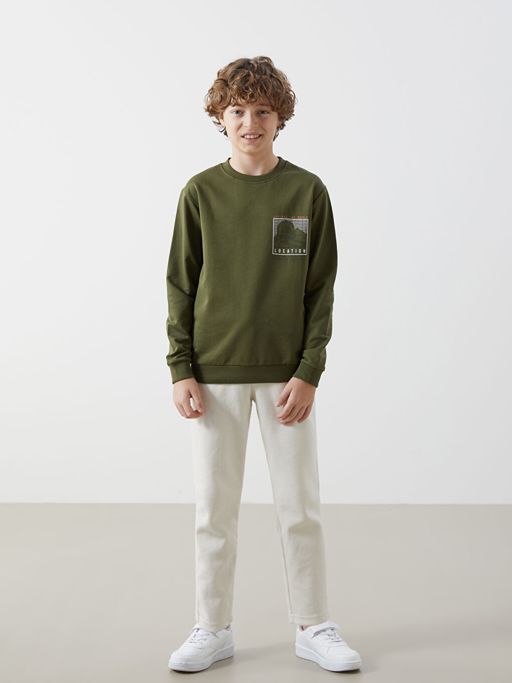 LCW Kids Yeşil Bisiklet Yaka Baskılı Erkek Çocuk Sweatshirt - 2