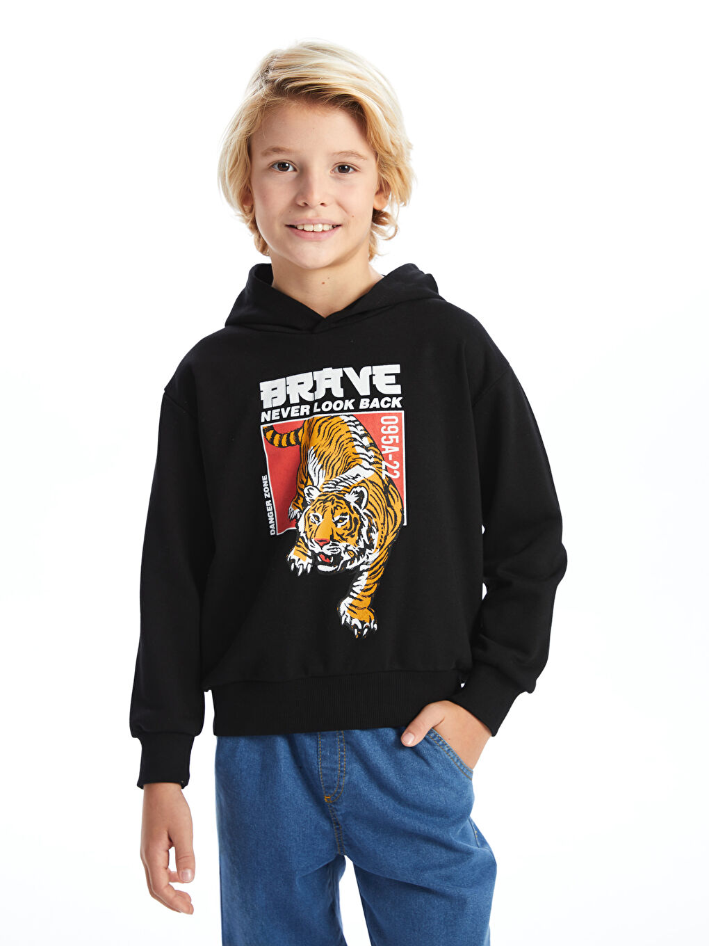 LCW Kids Siyah Kapüşonlu Erkek Çocuk Sweatshirt