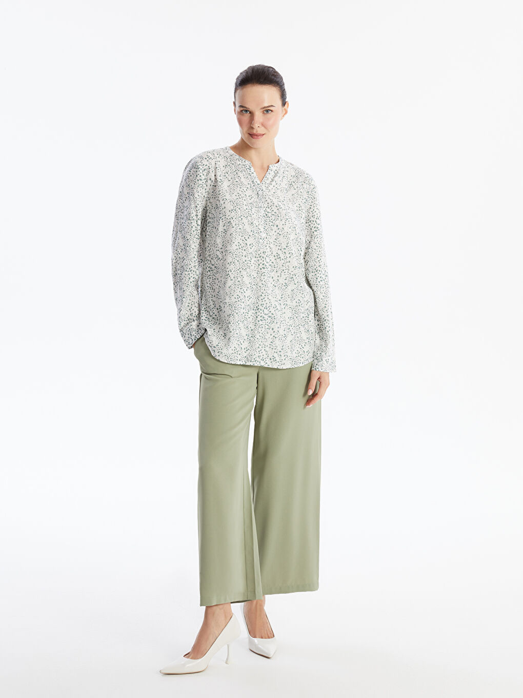 LCW Grace Notch Neck Patterned Long Sleeve Women's Blouse -W48373Z8-LRA