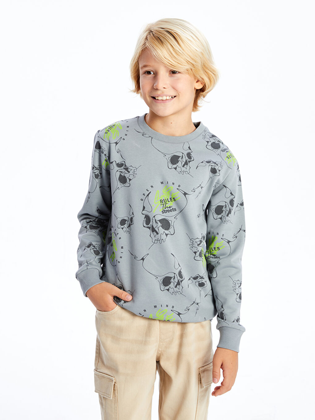 LCW Kids Gri Bisiklet Yaka Baskılı Uzun Kollu Erkek Çocuk Sweatshirt