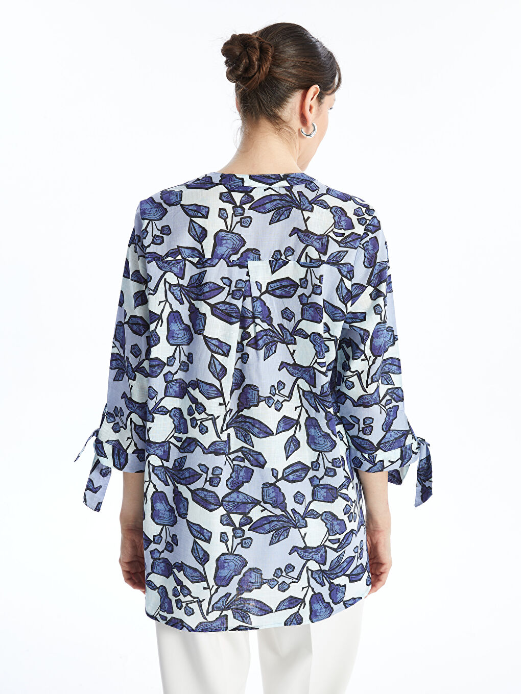 Bluza sa okovratnikom i cvetnim uzorkom za žene-3