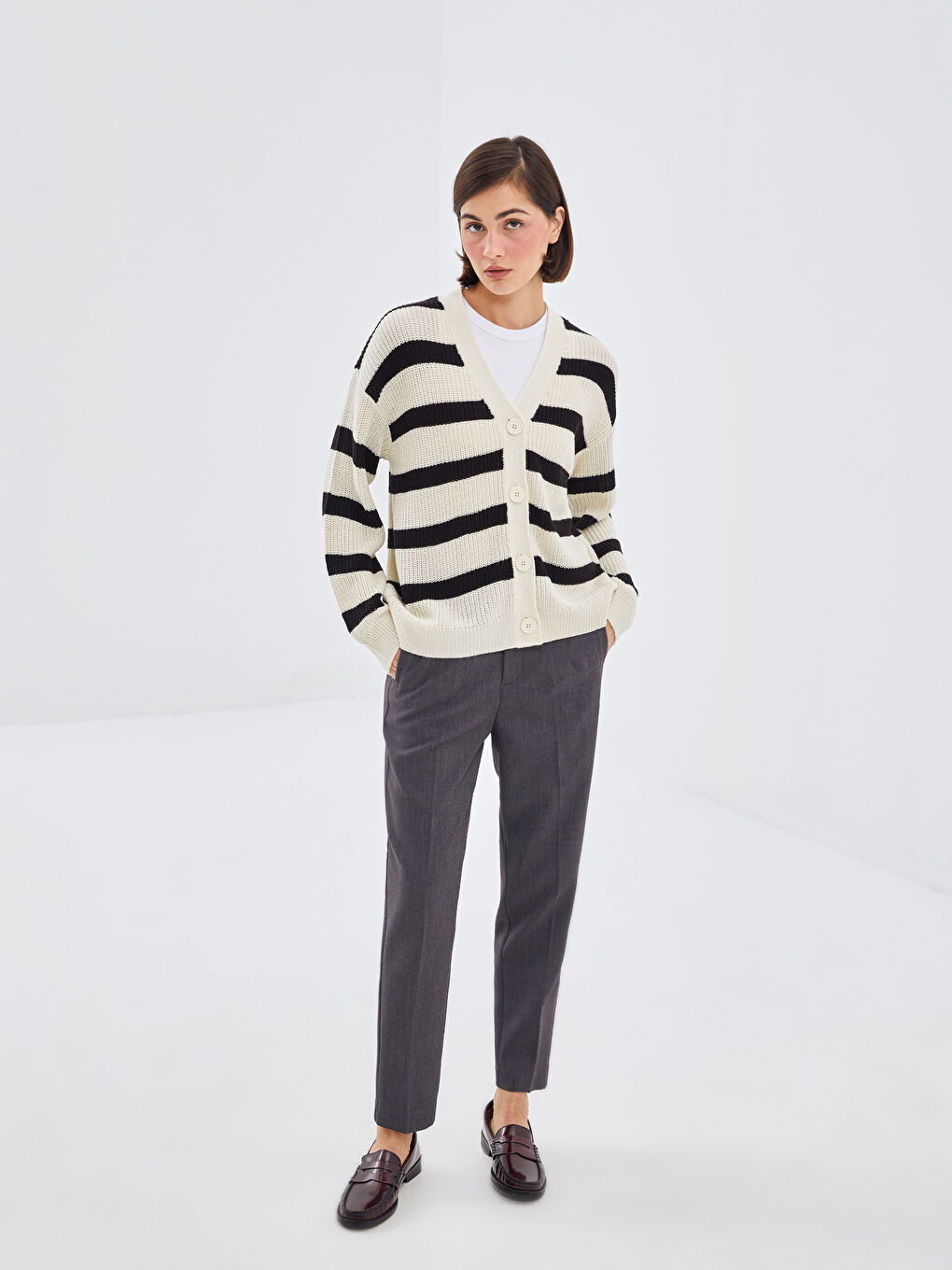 LCW Vision V-Neck Color Block Long Sleeve Oversize Women's Knitwear Cardigan -W48422Z8-SZ5