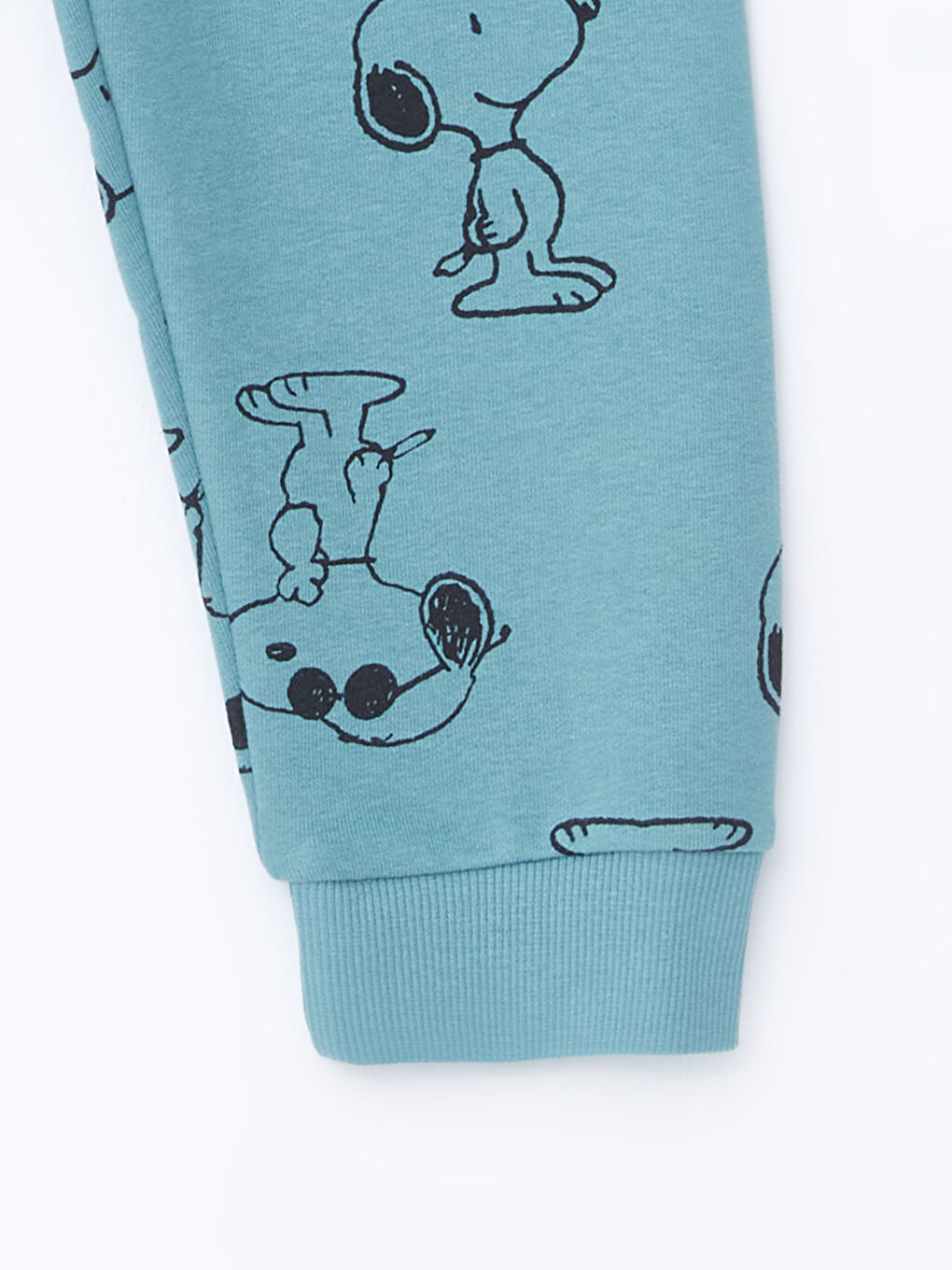 LCW Kids Mat Yeşil Bisiklet Yaka Snoopy Baskılı Erkek Çocuk Sweatshirt ve Eşofman Alt 2'li Takım - 5