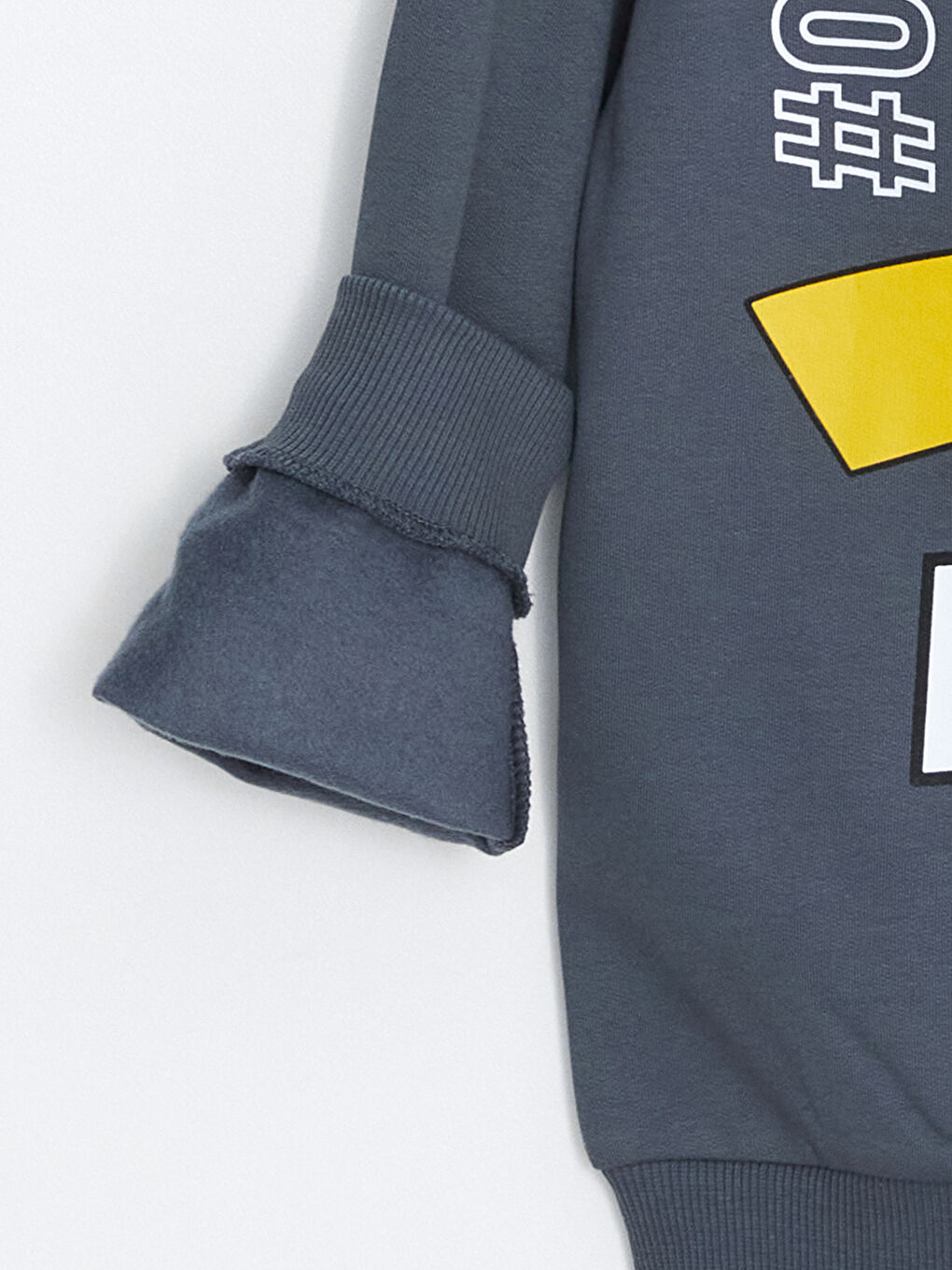 LCW Kids Koyu Gri Bisiklet Yaka Pikachu Baskılı Erkek Çocuk Sweatshirt - 5