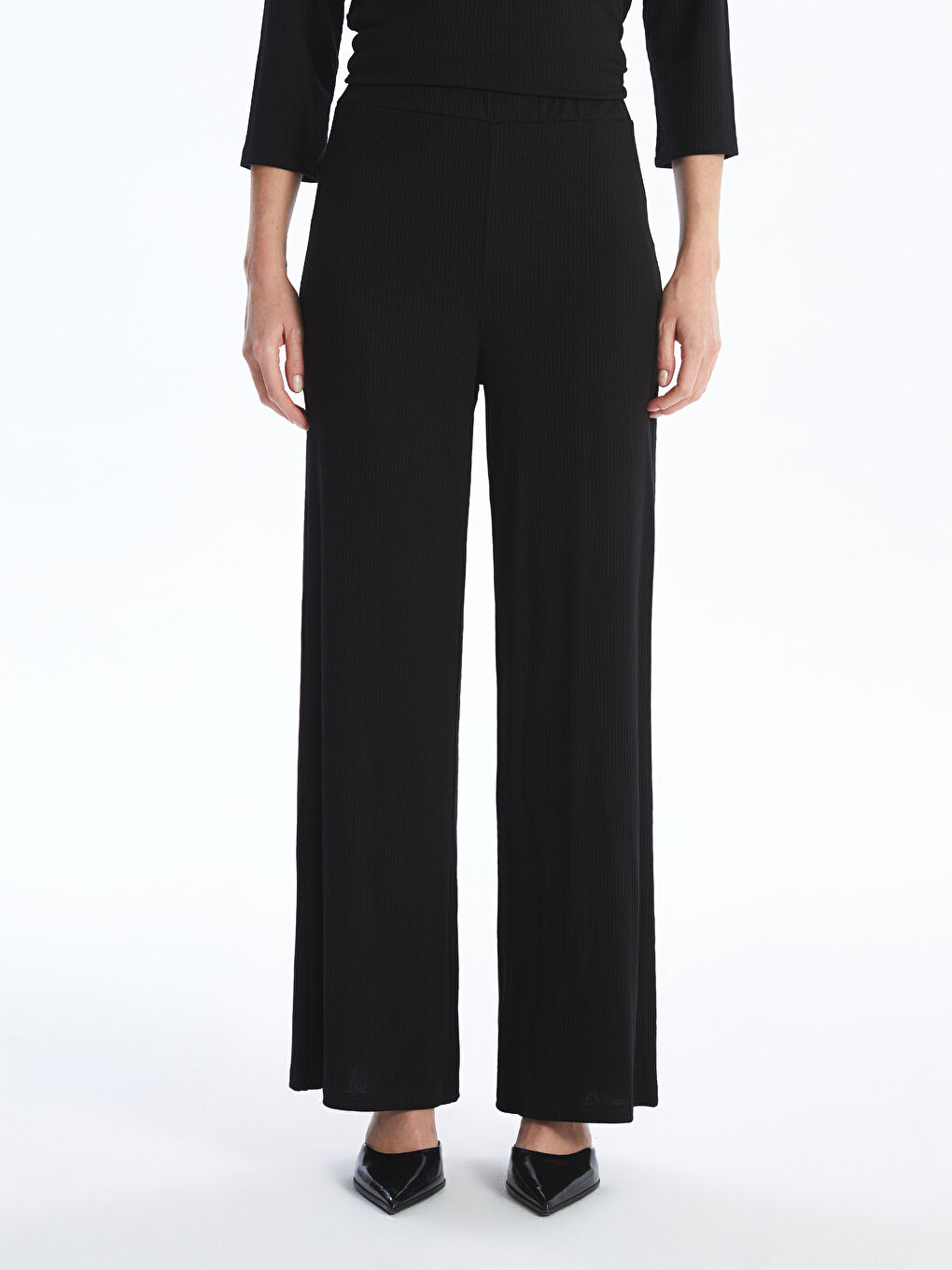 Siyah Beli Lastikli Düz Geniş Paça Kadın Pantolon-1