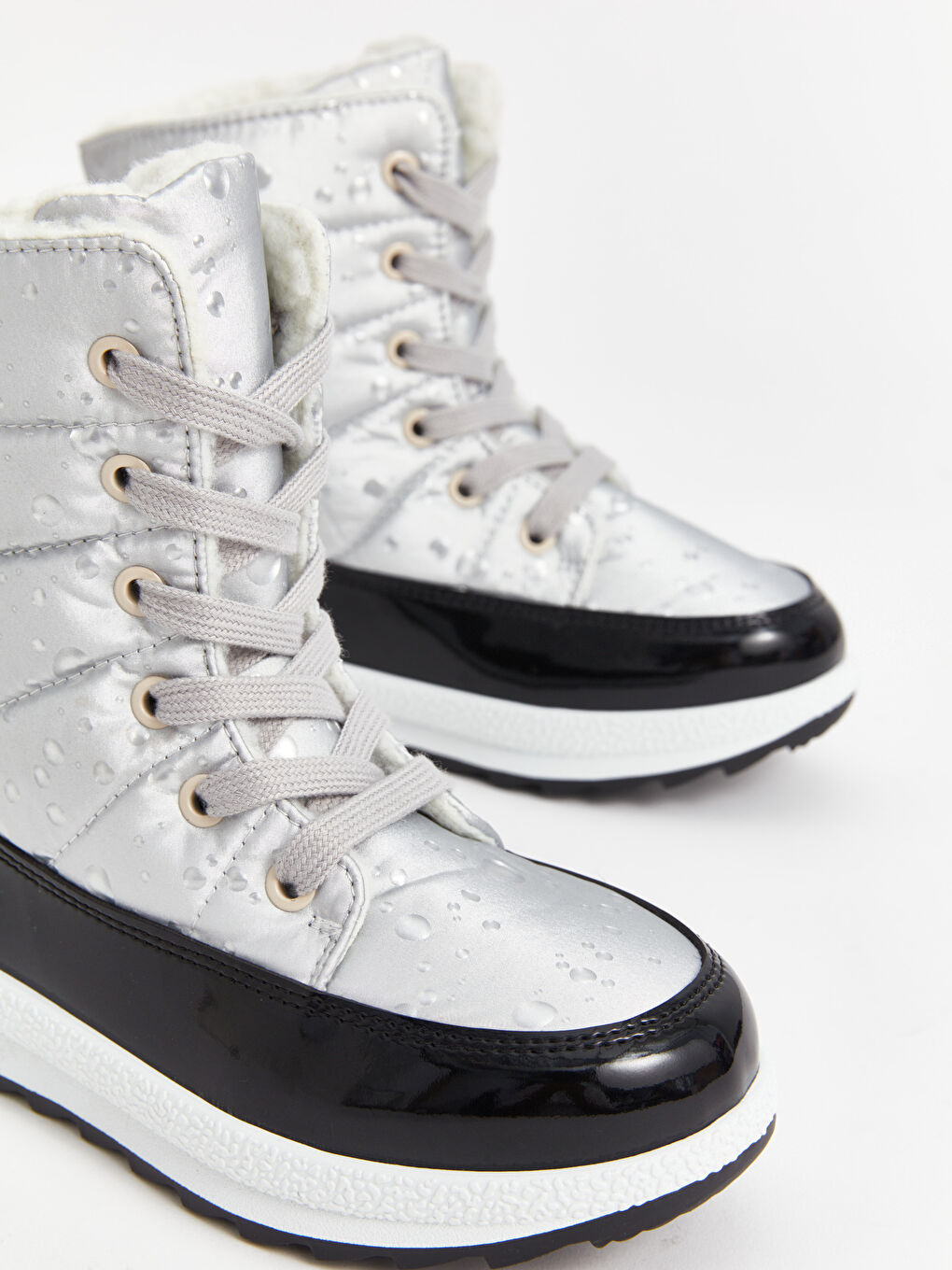 LCW STEPS Schnürsenkel Schneestiefel für Mädchen -W49980Z4-G8Z