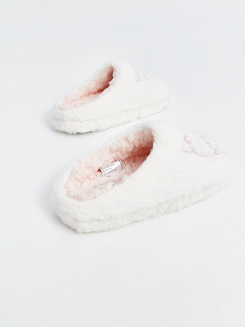 LCW STEPS Chaussons pour Filles en Peluche Brodés avec Chat -W49989Z4-FDU