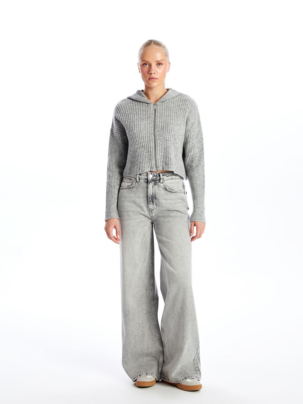 Gri Kapüşonlu Düz Uzun Kollu Kadın Triko Hırka-1