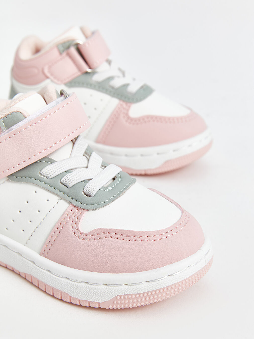 LCW STEPS Baby Girls' Sneakers with Laces & Hook-and-Loop -W4AB29Z1-Q6K