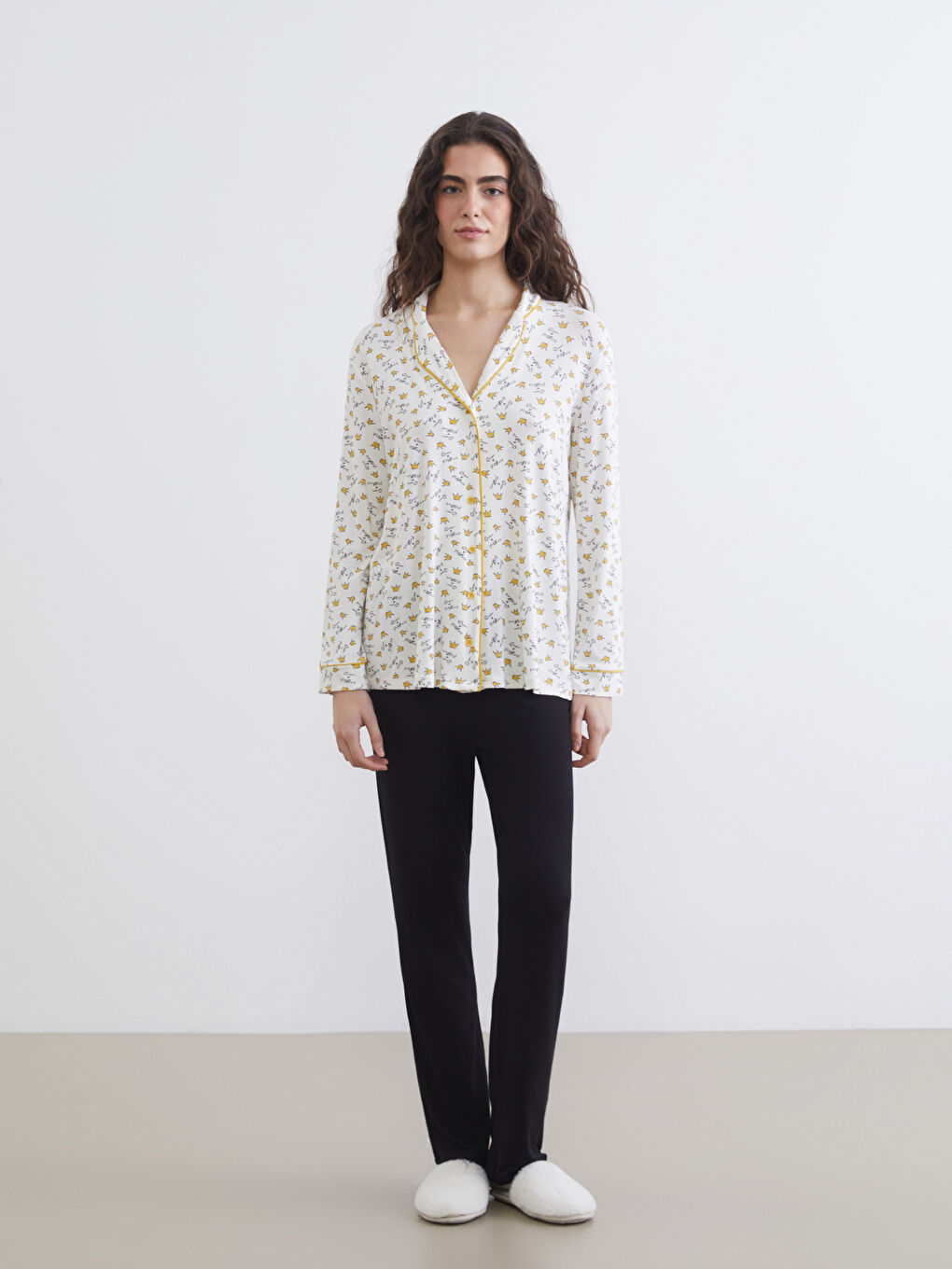 Ekru Gömlek Yaka Baskılı Hamile Pijama Üstü-1