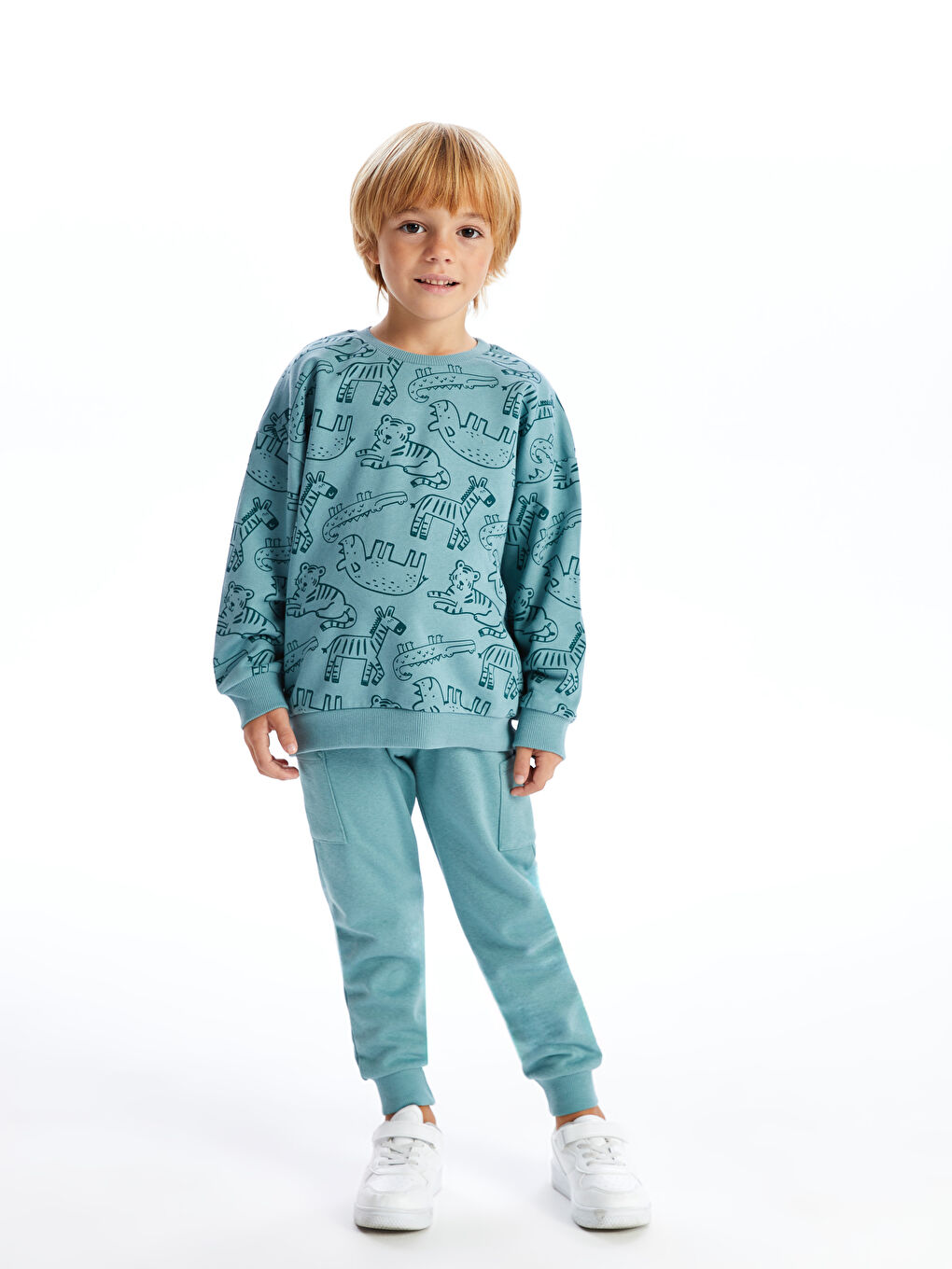 LCW Kids Yeşil Bisiklet Yaka Uzun Kollu Baskılı Erkek Bebek Sweatshirt ve Eşofman Alt 2'li Takım - 1