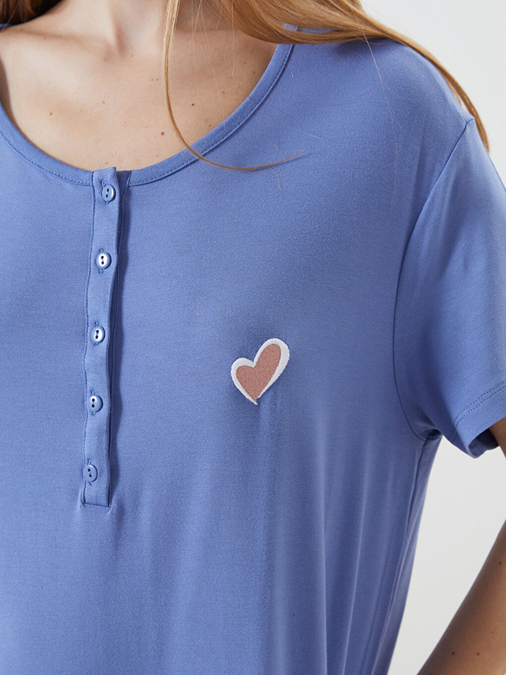 Lacivert Bisiklet Yaka Nakışlı Kadın Gecelik-2