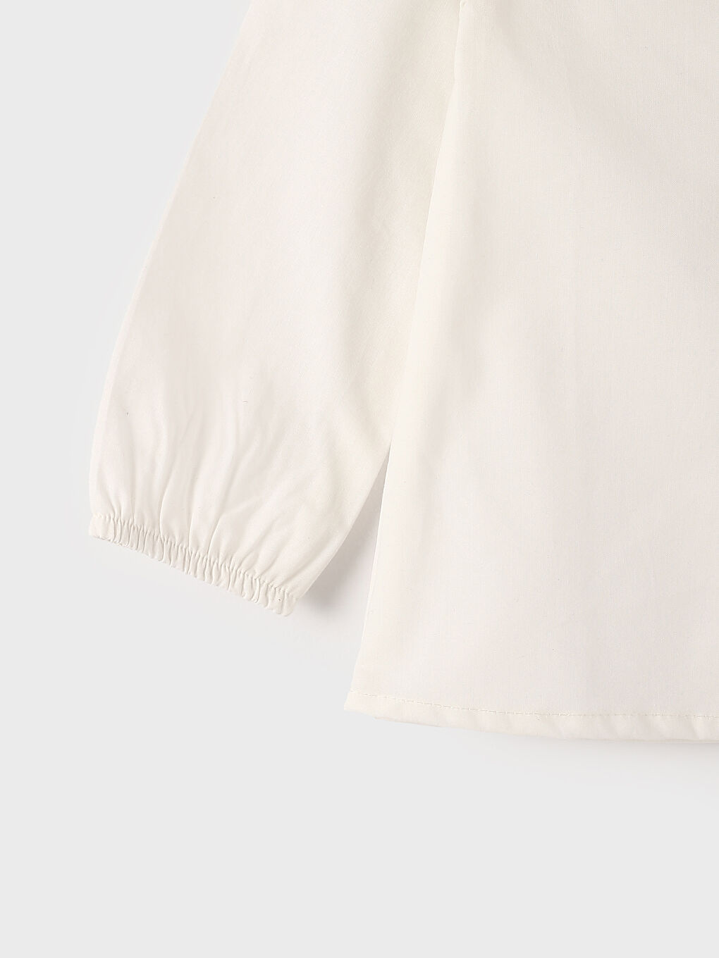 قميص للبنات كم طويل بياقة بيتر بان سادة-2