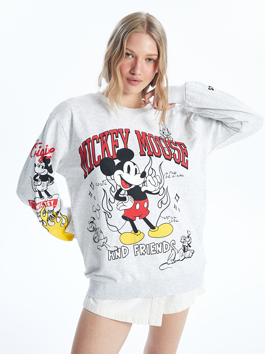 XSIDE Gri Bisiklet Yaka Mickey ve Arkadaşları Baskılı Uzun Kollu Kadın Sweatshirt