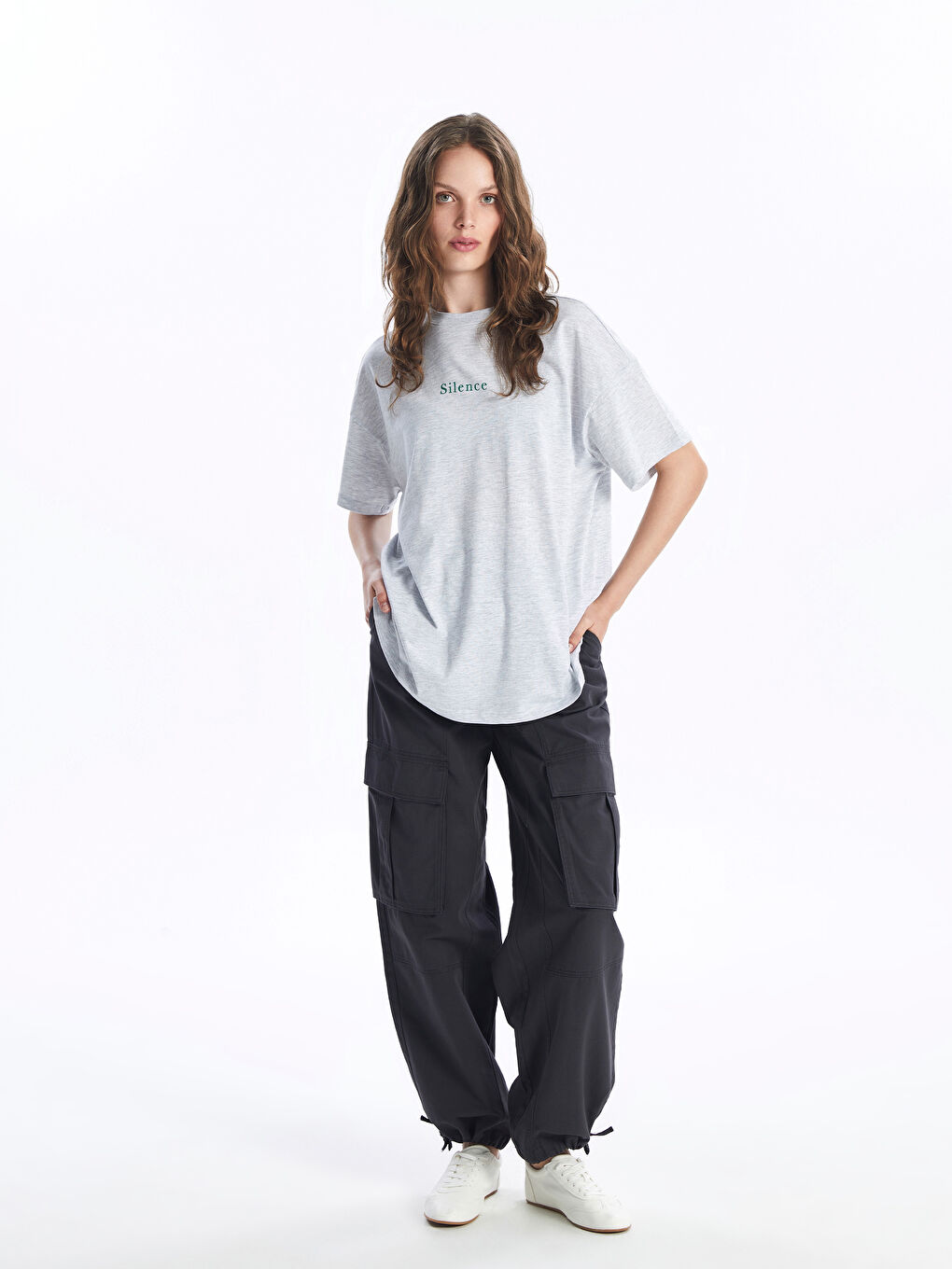 LCW Vision Pantalon Cargo Uni en Gabardine à Taille Élastiquée pour Femmes -W4AL48Z8-YG5